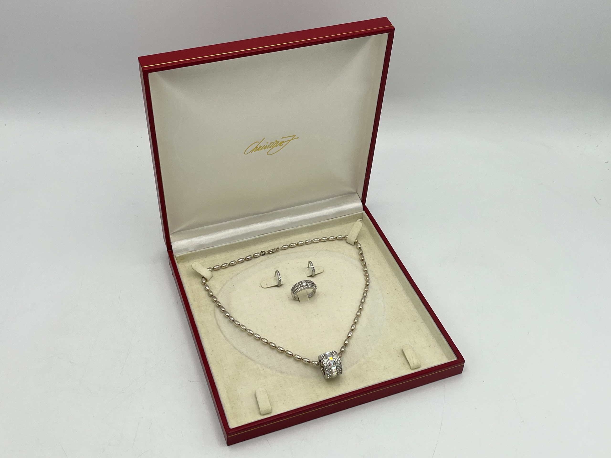 Hopeiset korut 925 - Huutokauppa Ekman