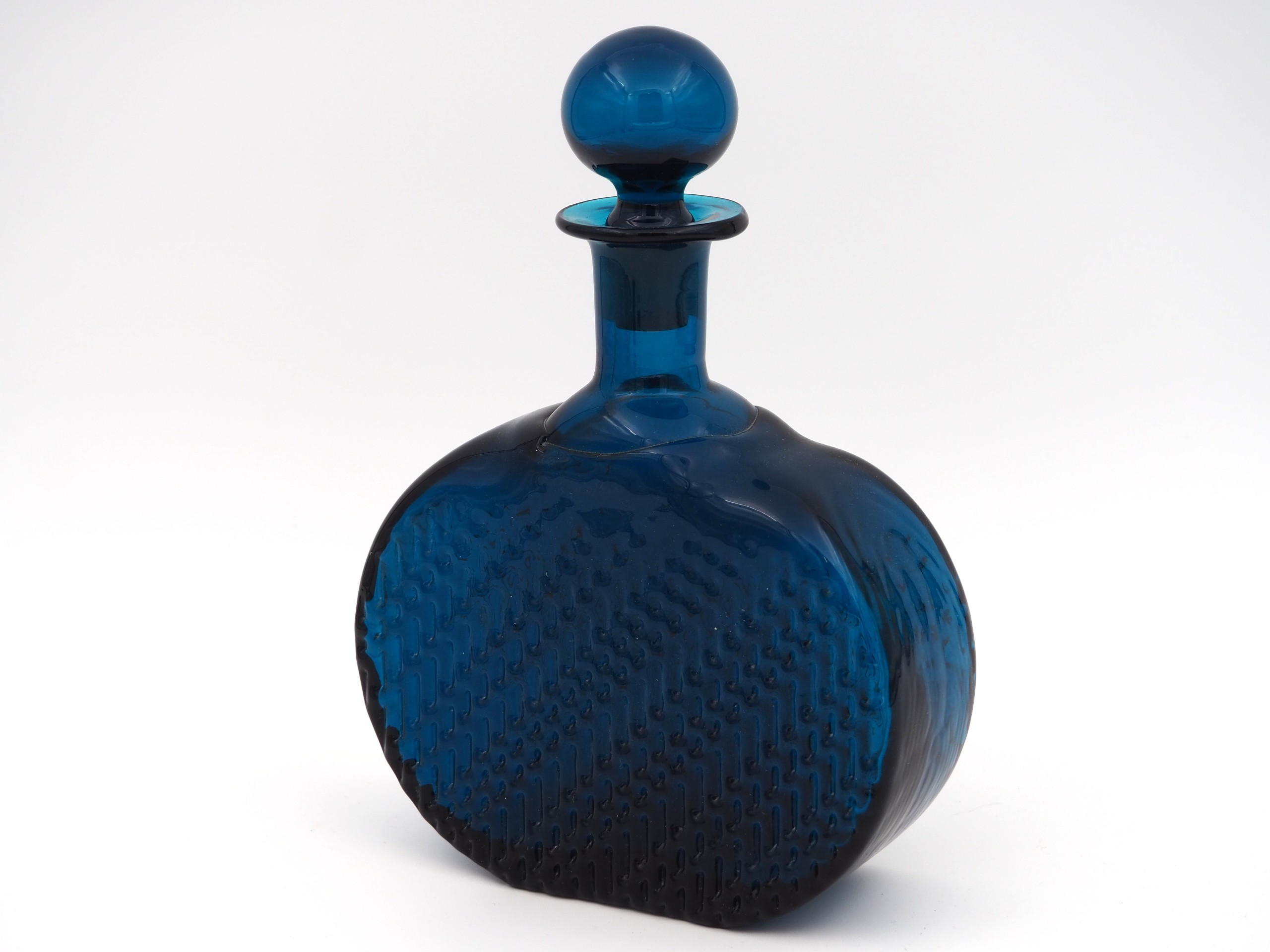 Nanny Still - Huutokauppa Ekman