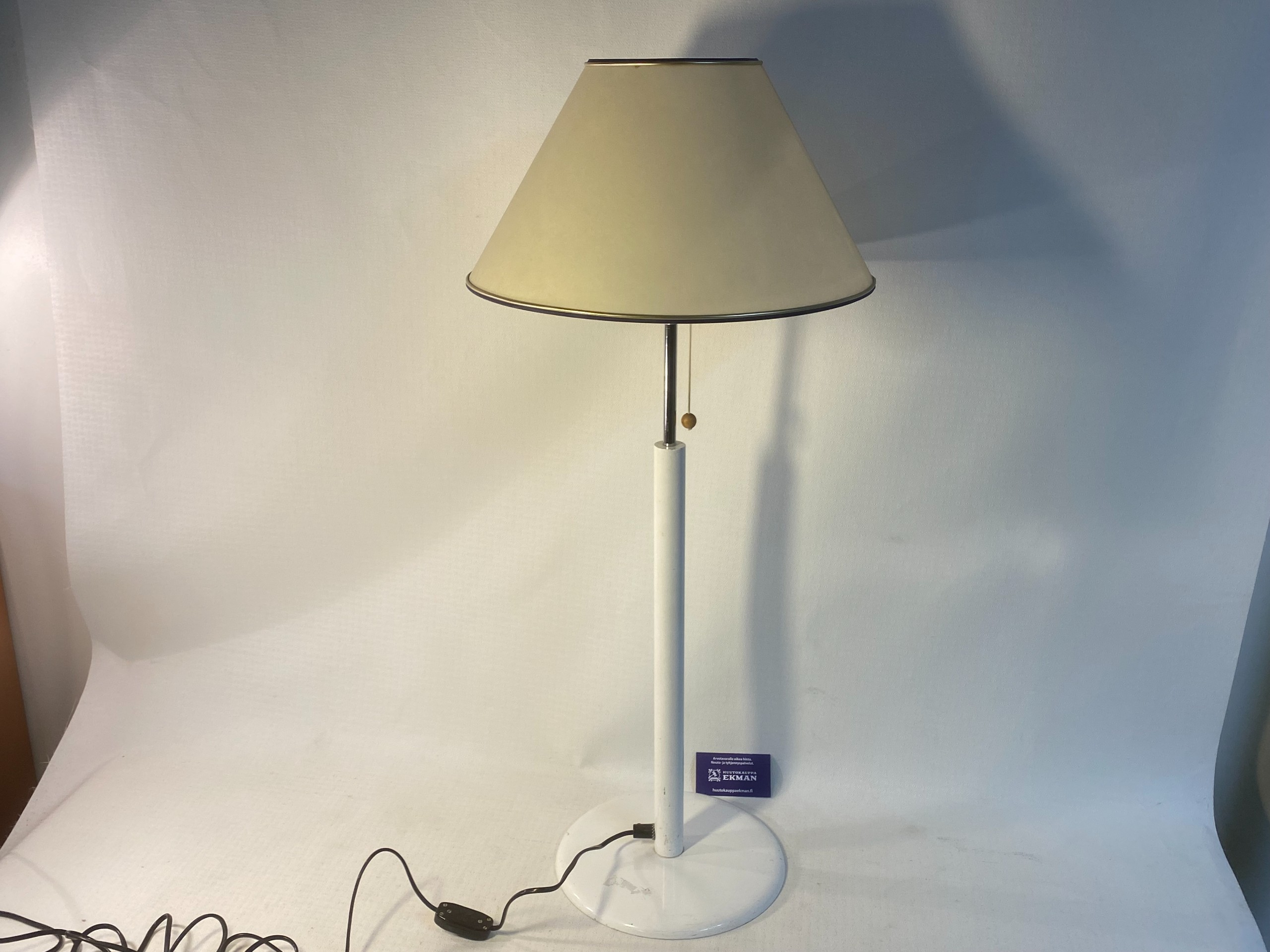 Valaisin - Huutokauppa Ekman