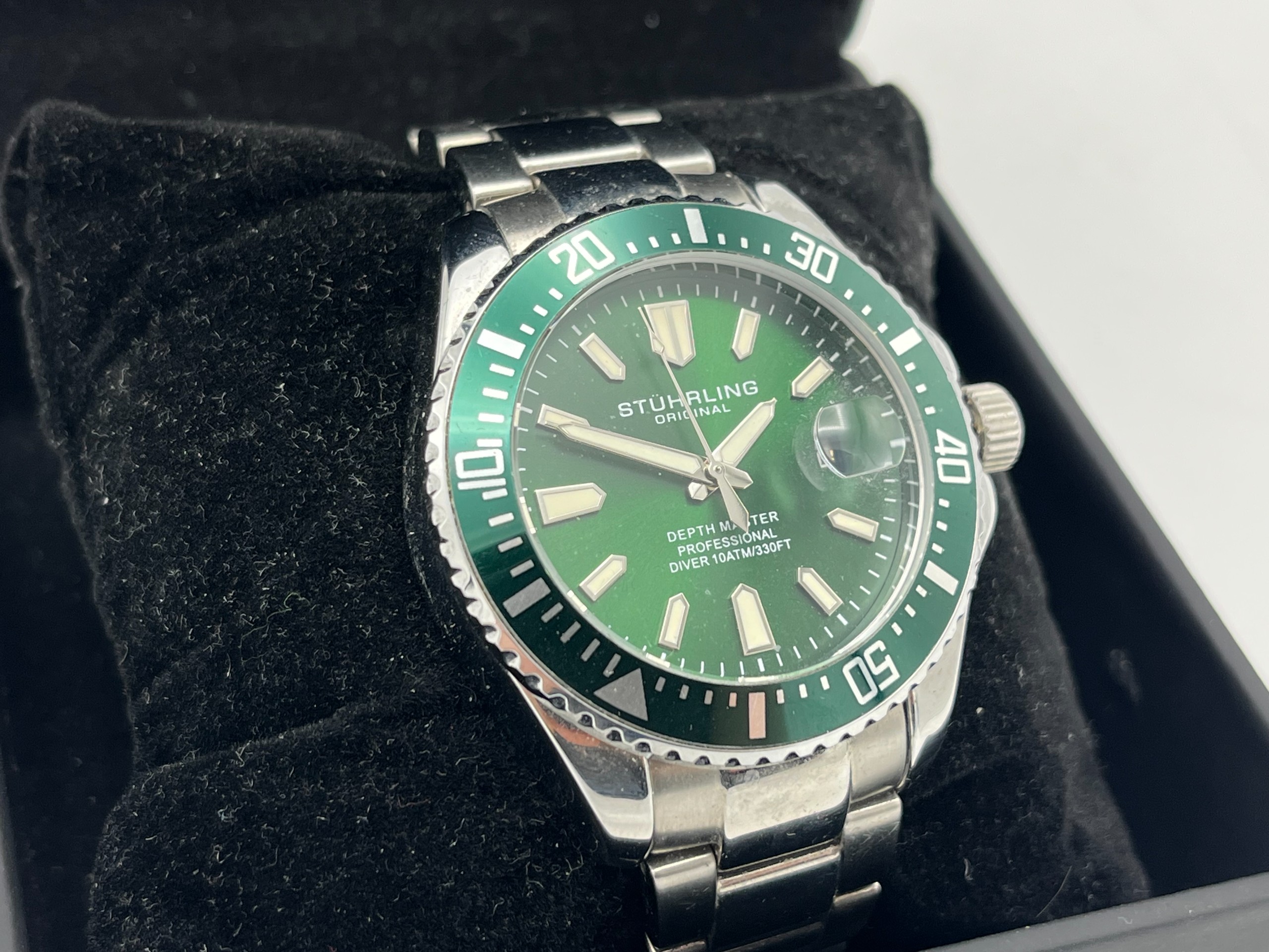 Stuhrling - Huutokauppa Ekman