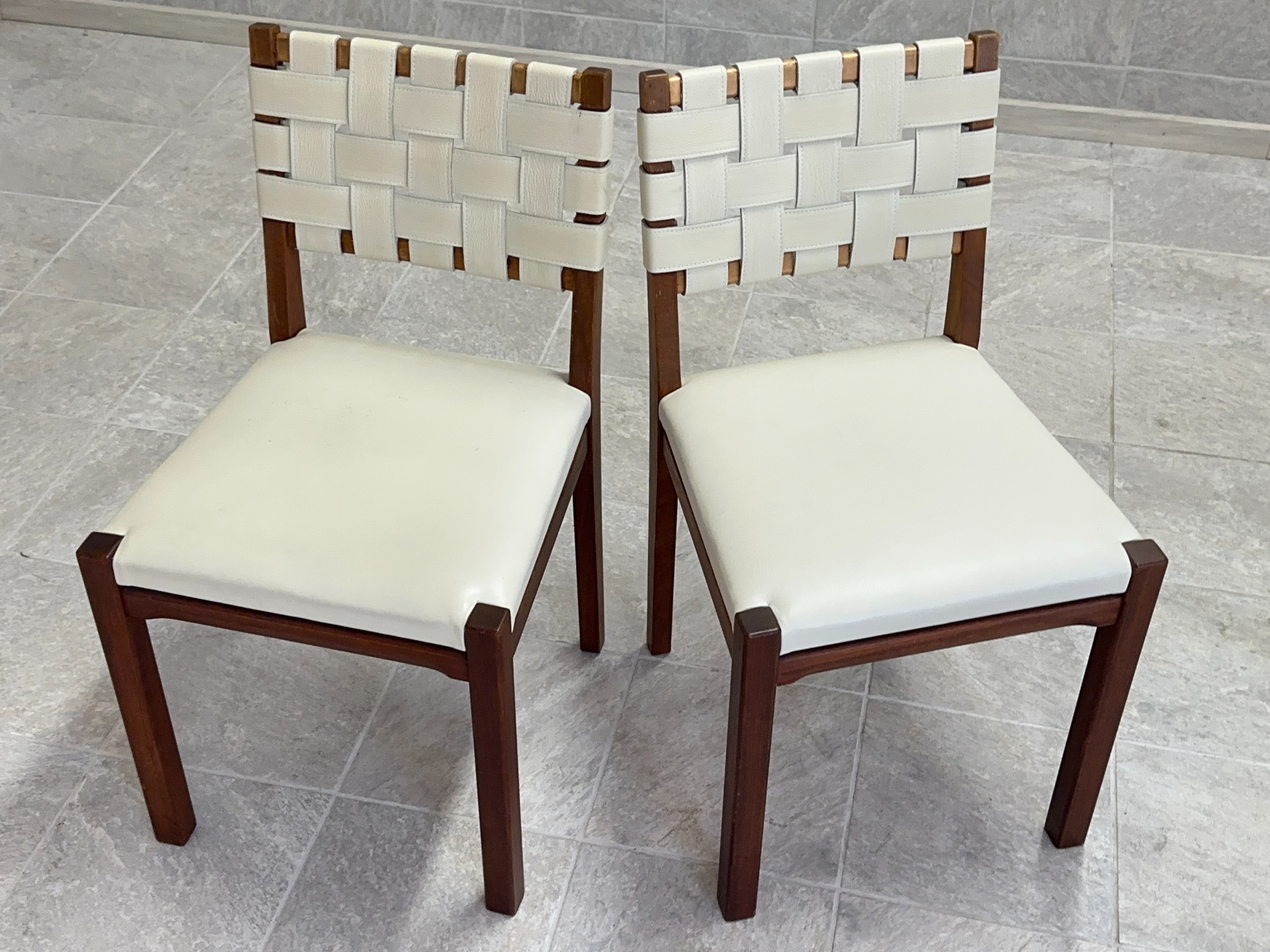 Tuolipari - Huutokauppa Ekman