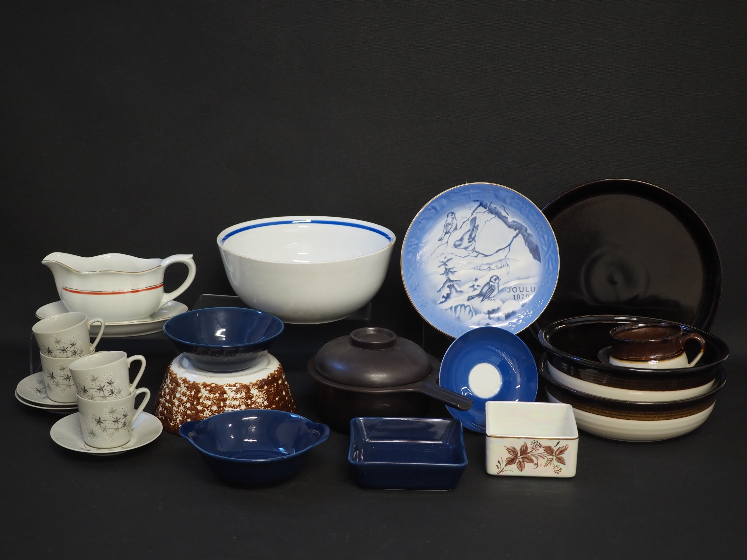 Arabia ym. - Huutokauppa Ekman