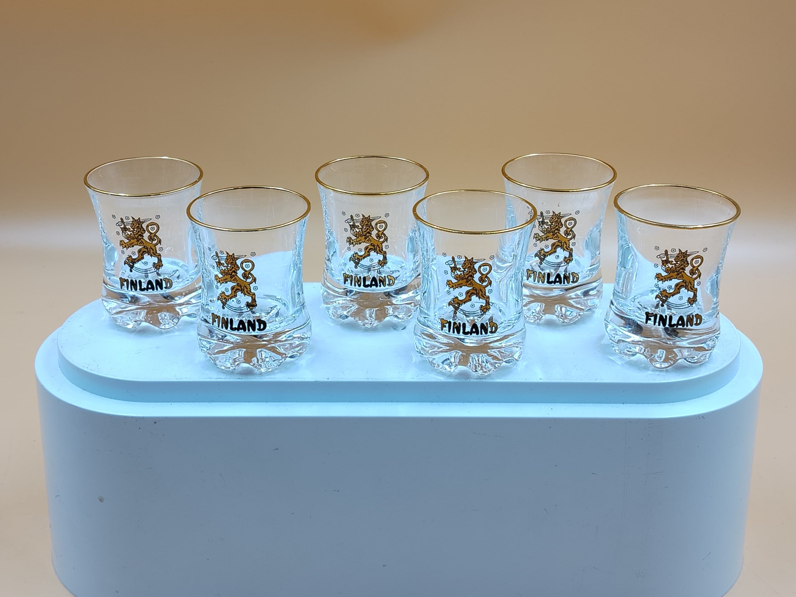 Snapsilasit - Huutokauppa Ekman