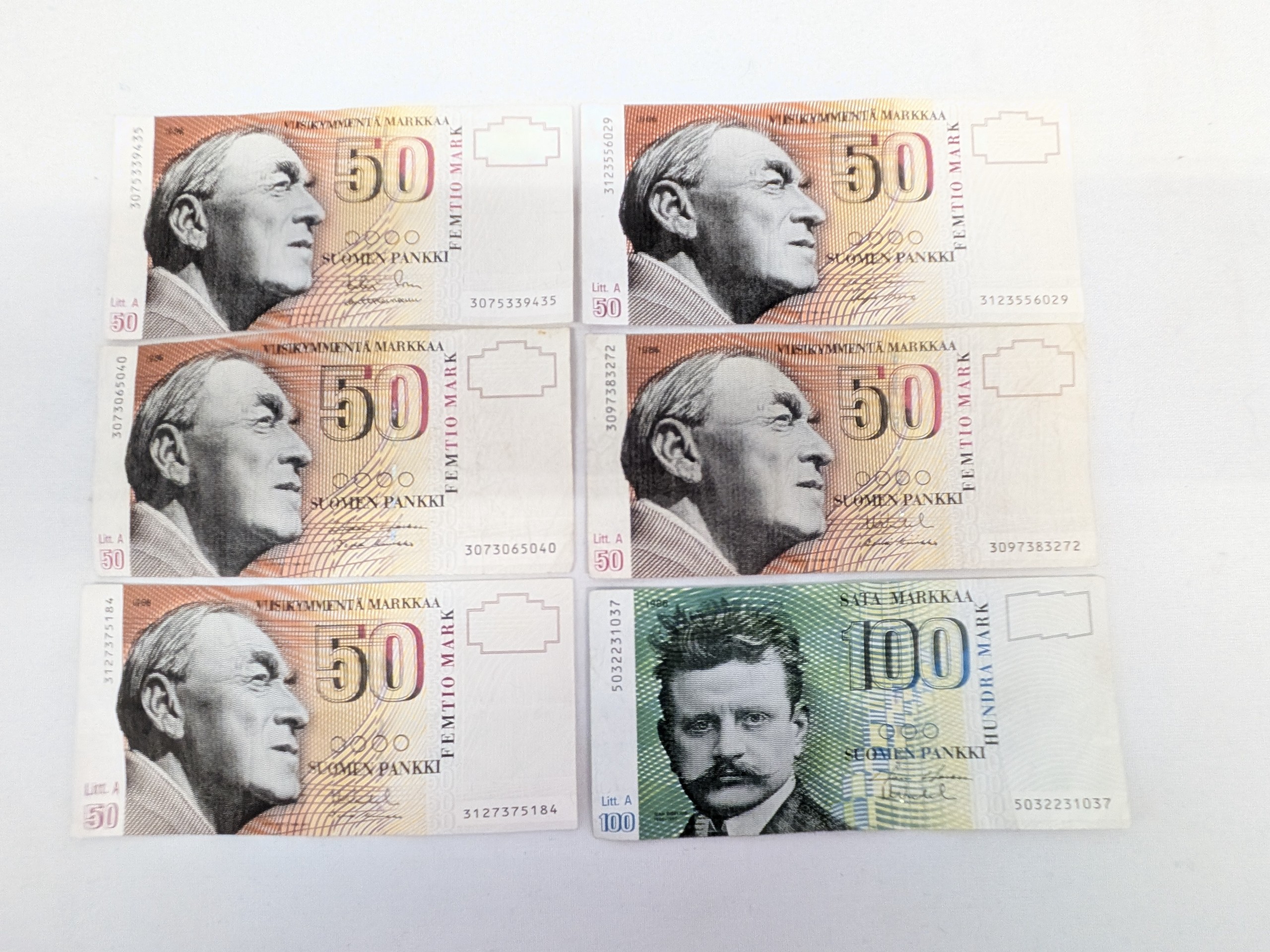 Vanhat setelit - Huutokauppa Ekman