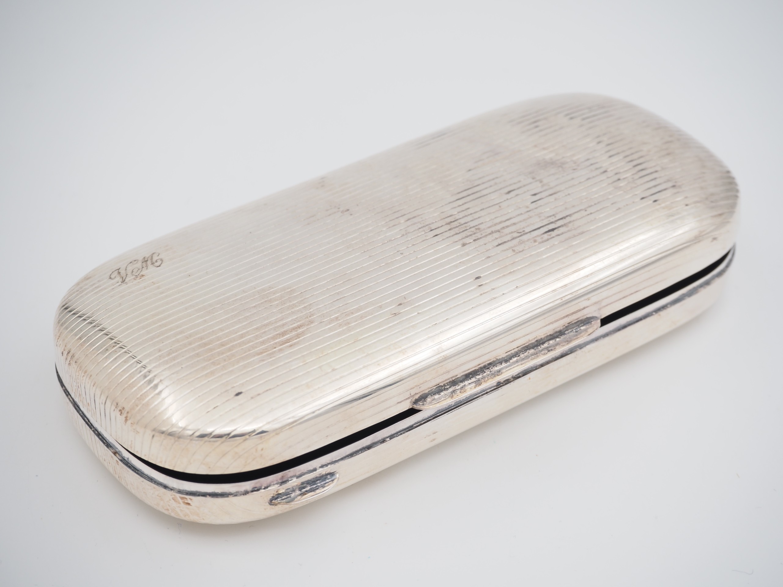 Hopea silmälasikotelo - Huutokauppa Ekman