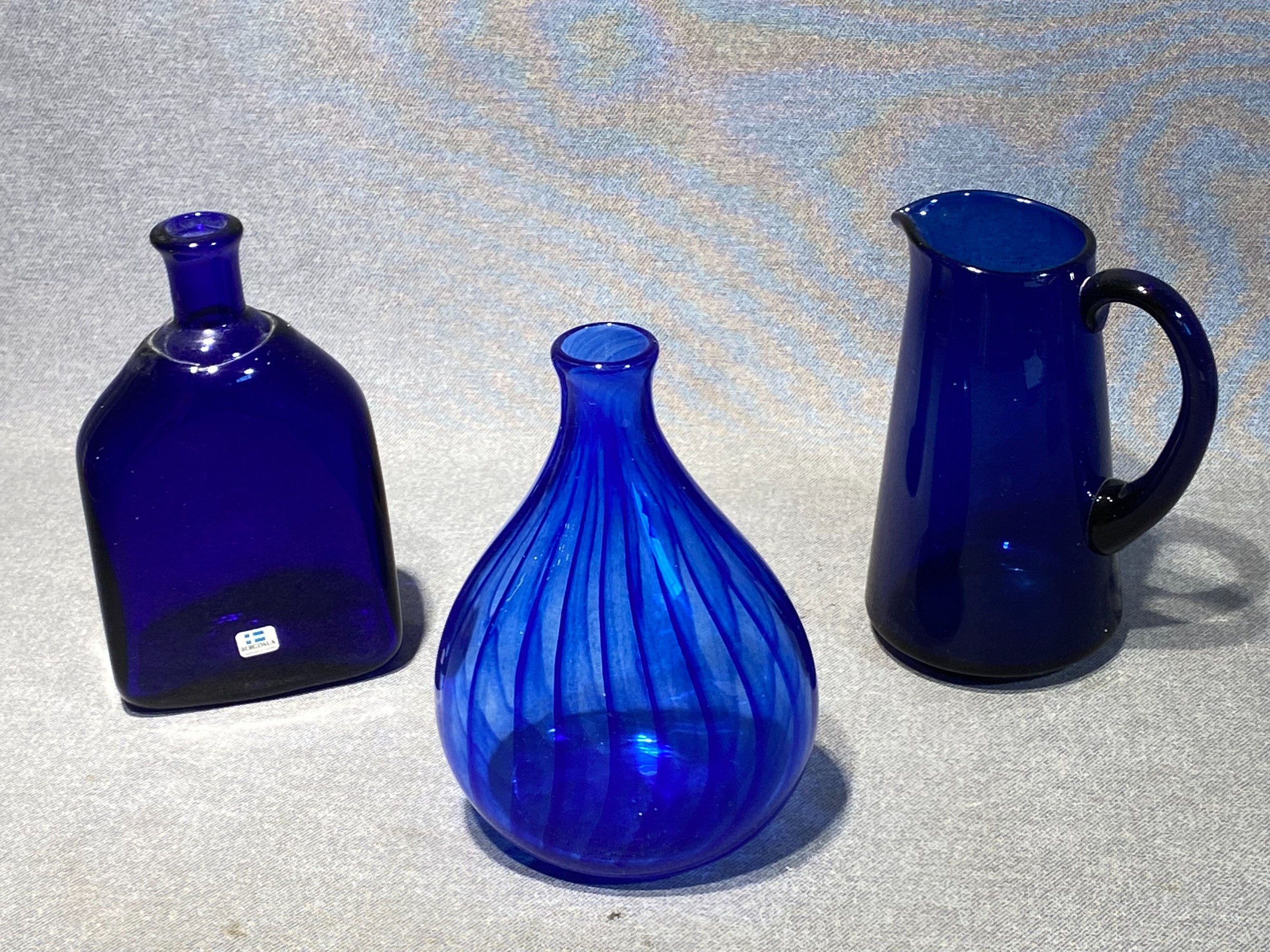 Sinistä lasia - Huutokauppa Ekman