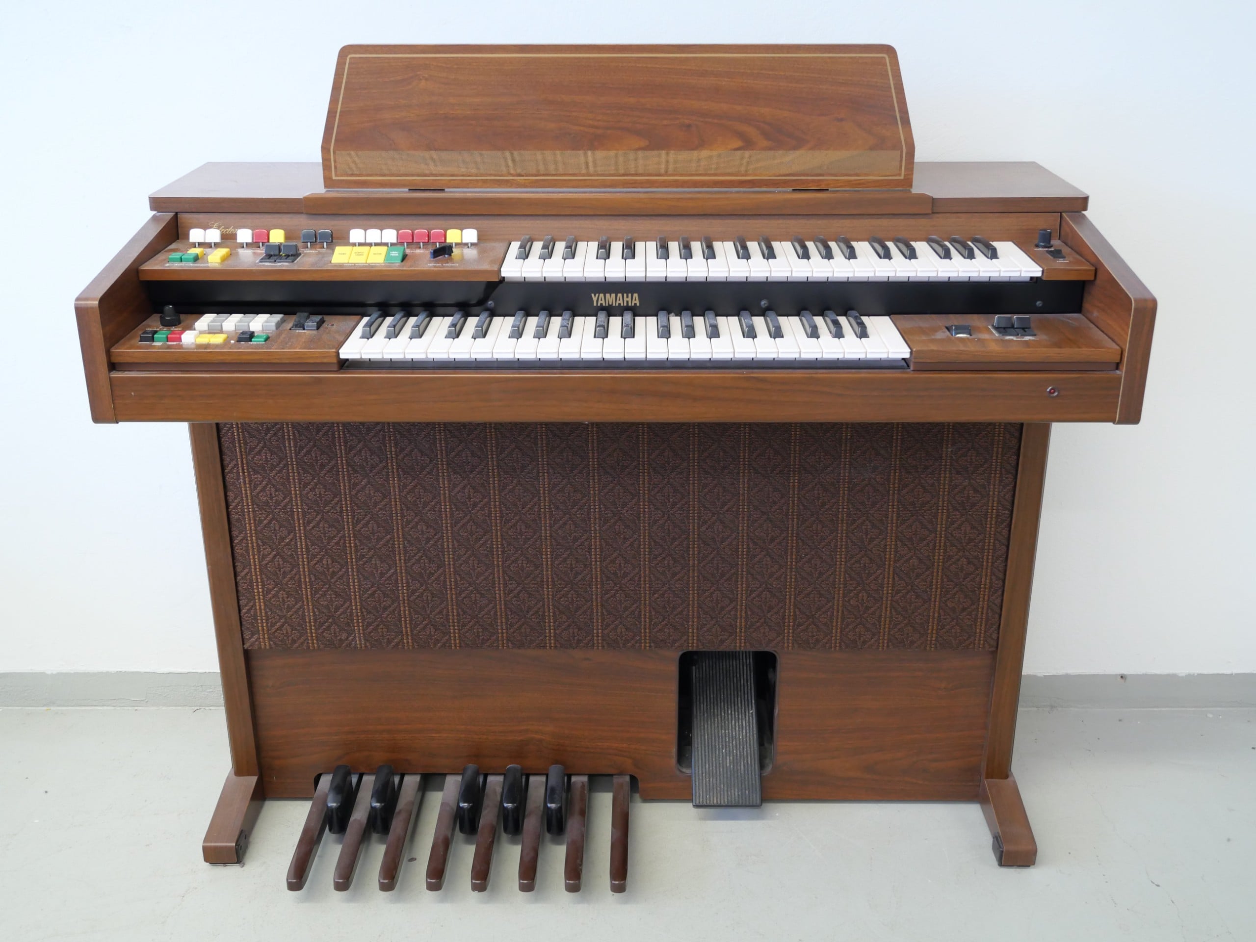 *Yamaha - Huutokauppa Ekman