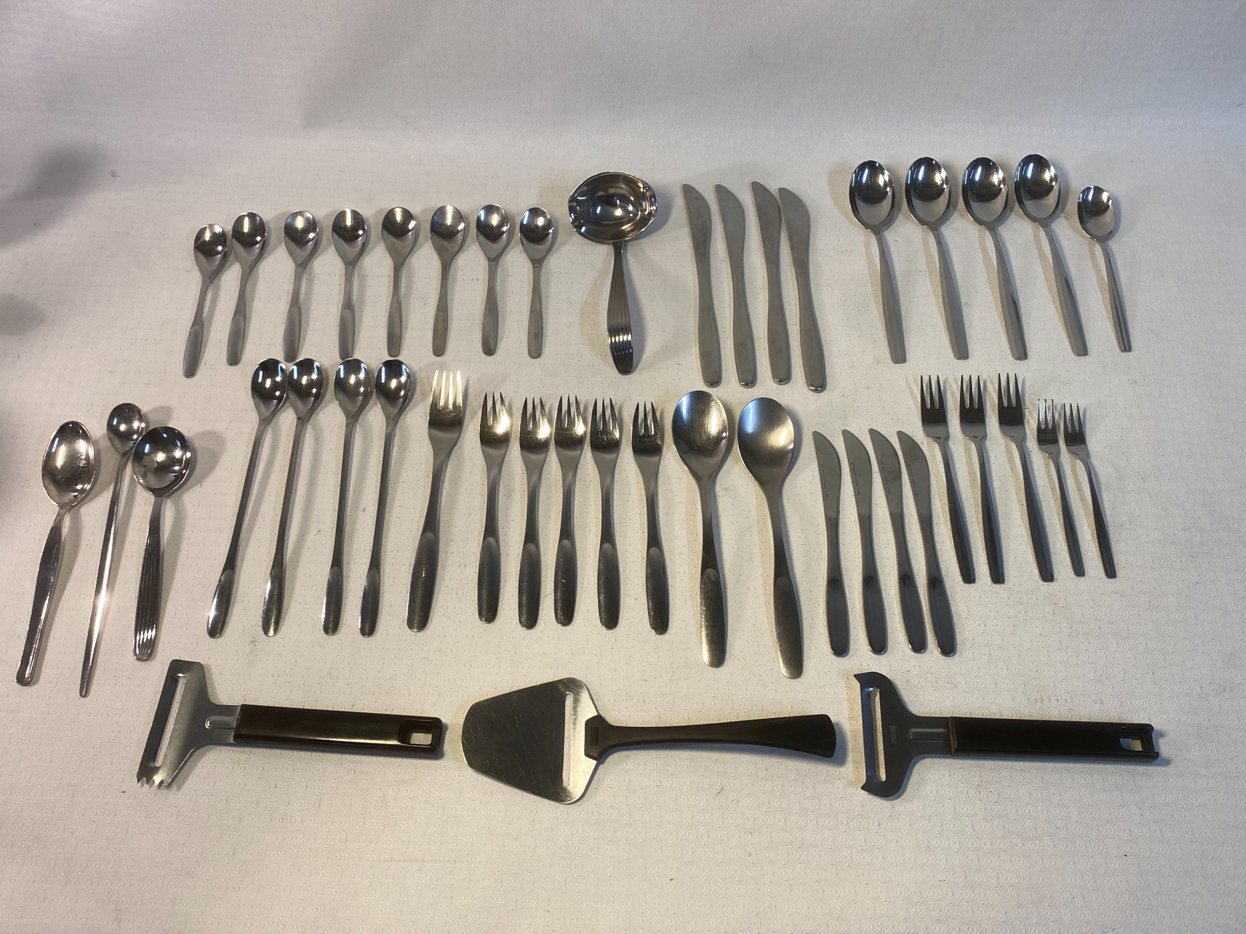 Aterimet - Huutokauppa Ekman