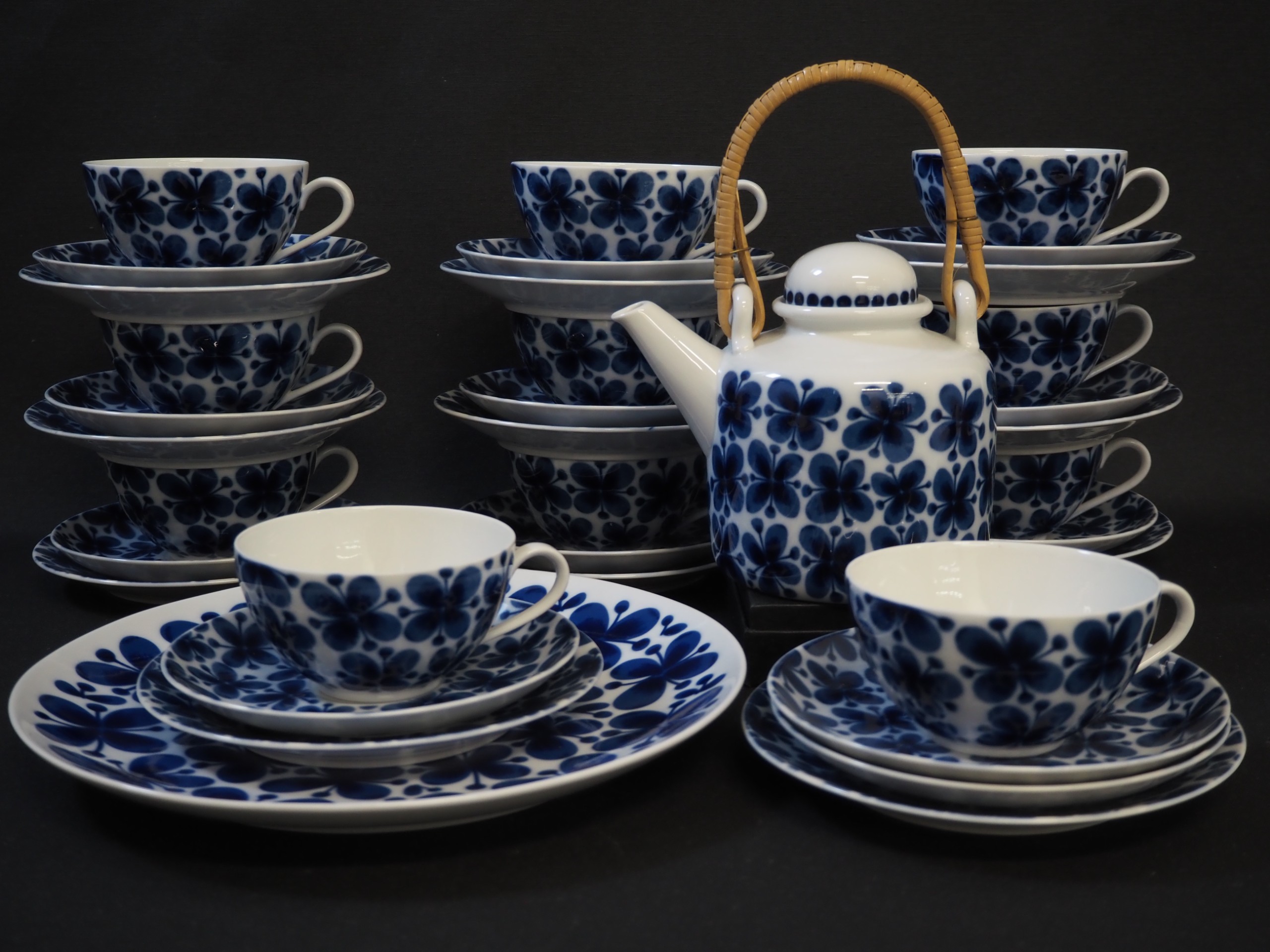 Rörstrand - Huutokauppa Ekman