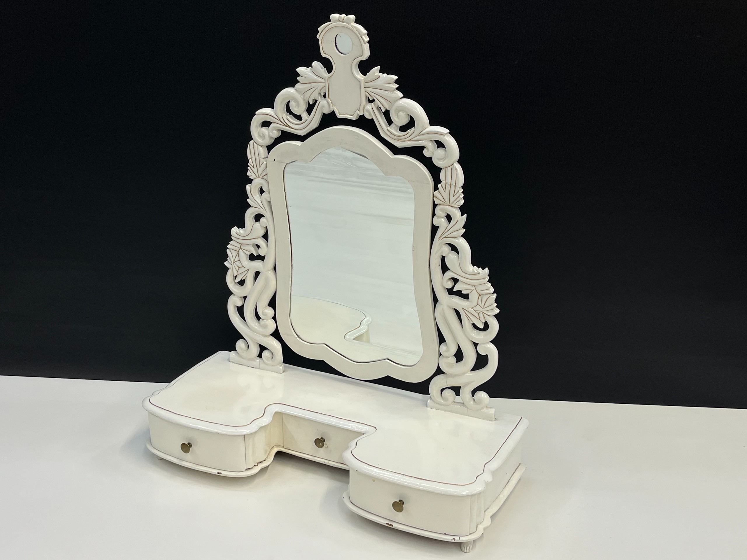 Piianpeili - Huutokauppa Ekman