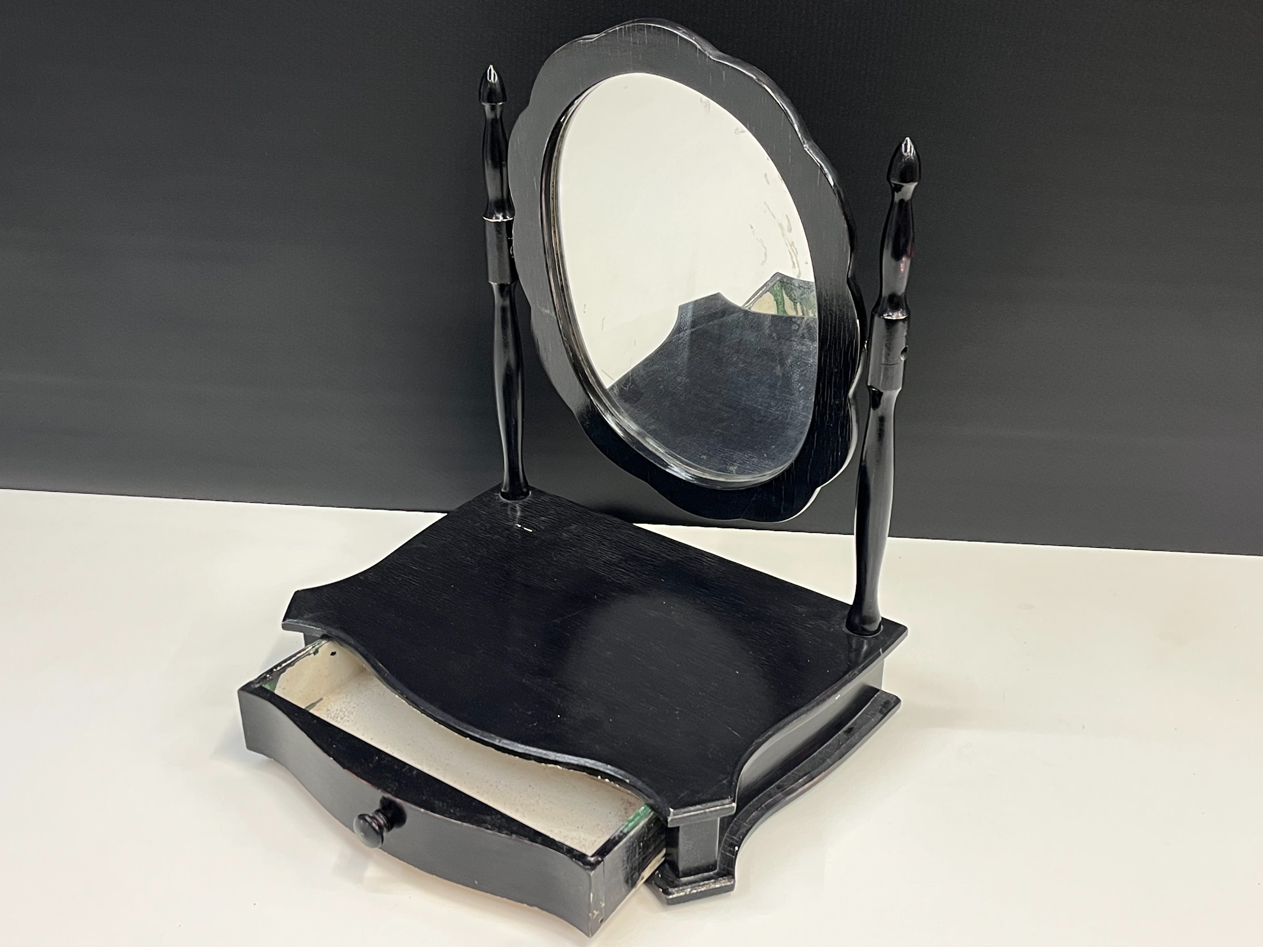 Piianpeili - Huutokauppa Ekman