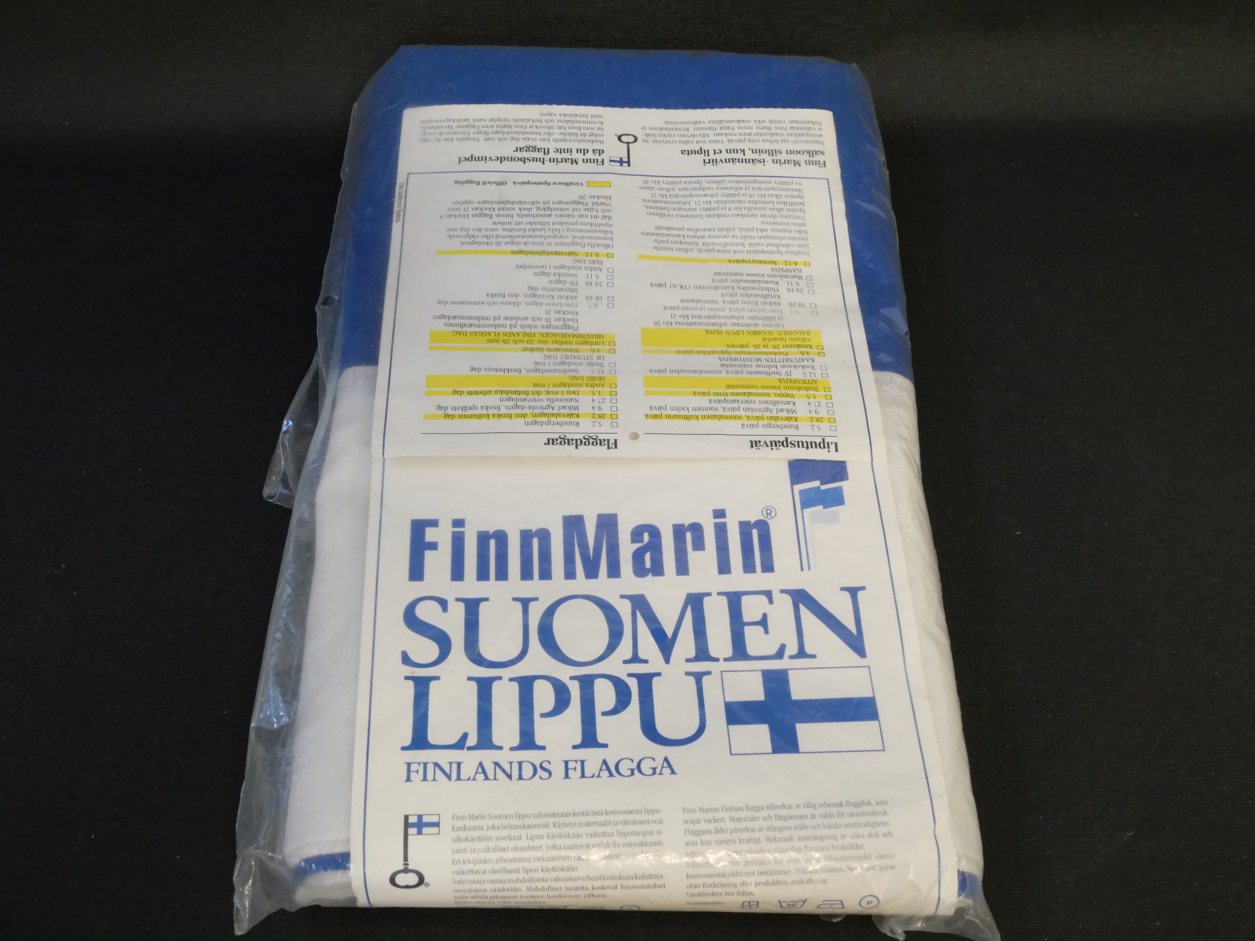 Suomen lippu - Huutokauppa Ekman