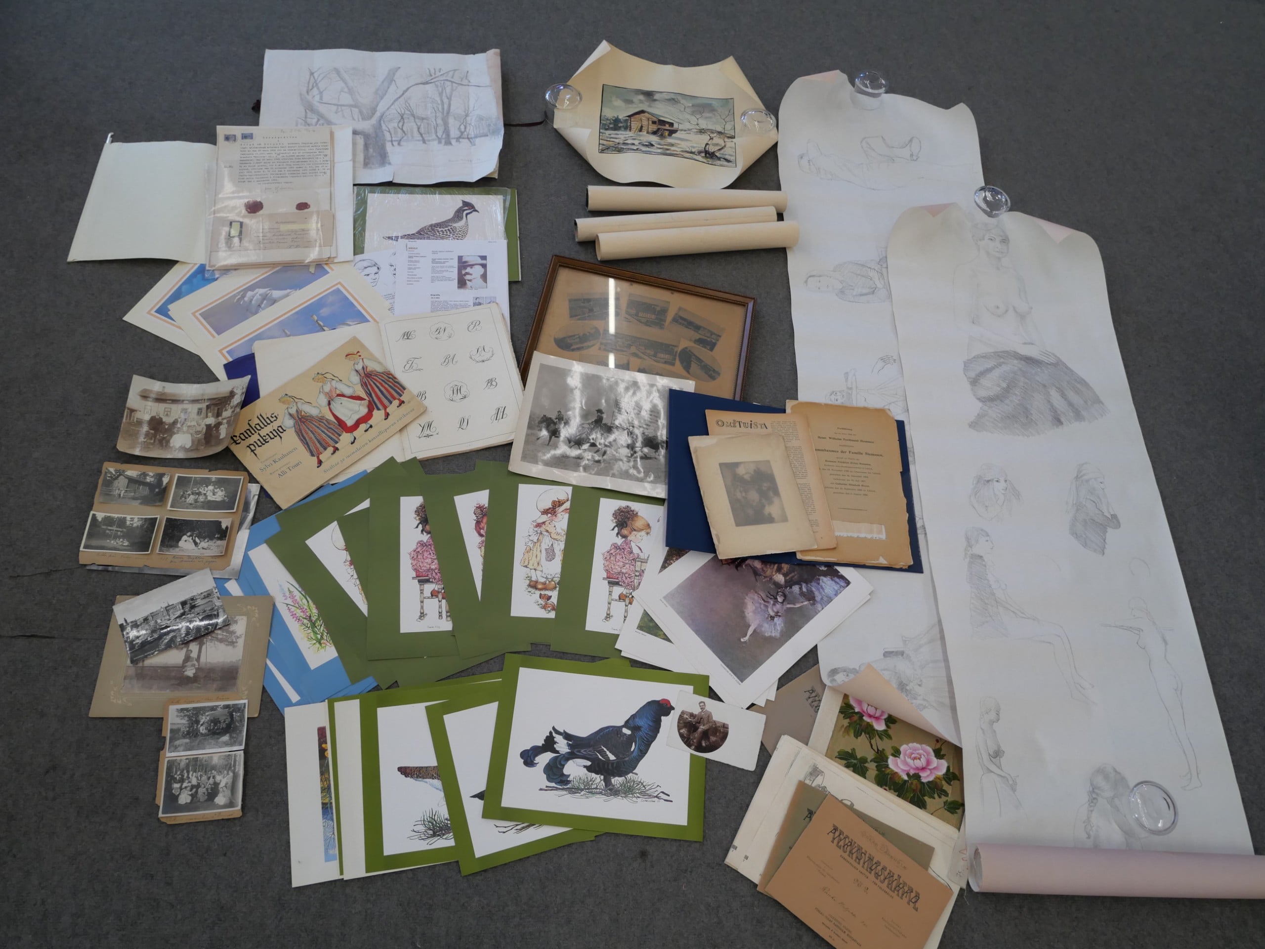 Piirustukset ym. (kahdessa kuvassa) - Huutokauppa Ekman