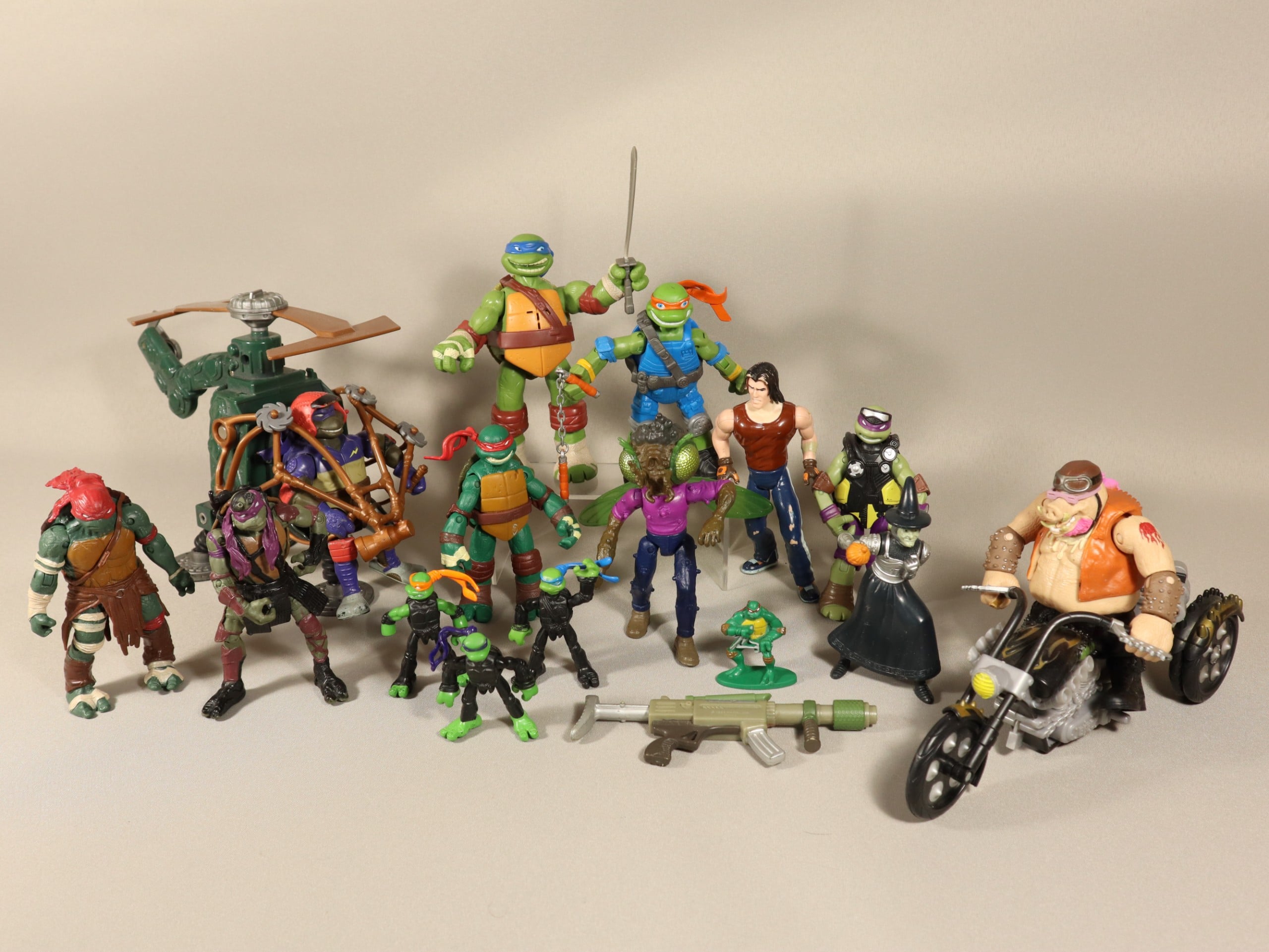 Turtles figuurit ym. - Huutokauppa Ekman