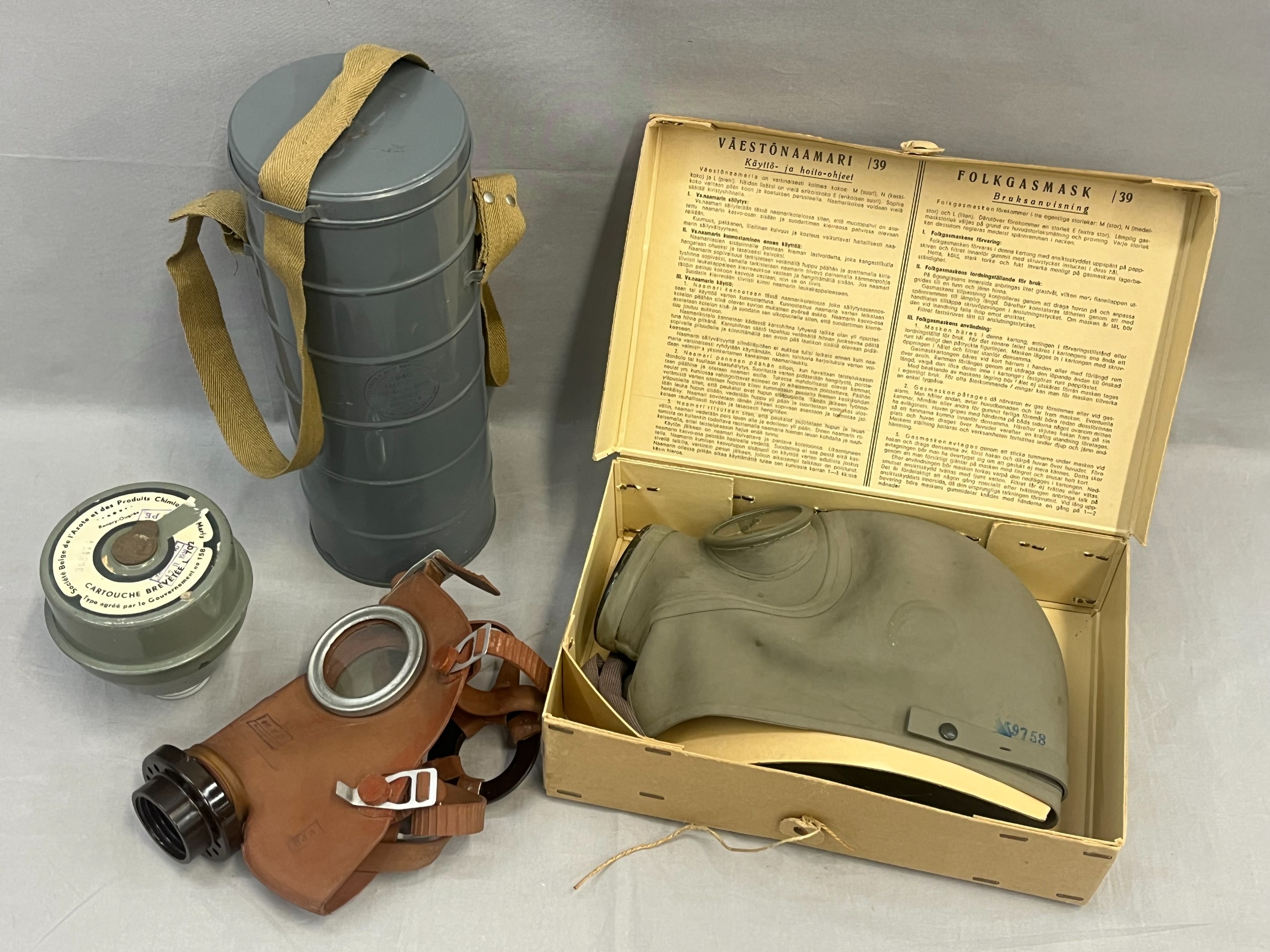 Kaasunaamarit - Huutokauppa Ekman