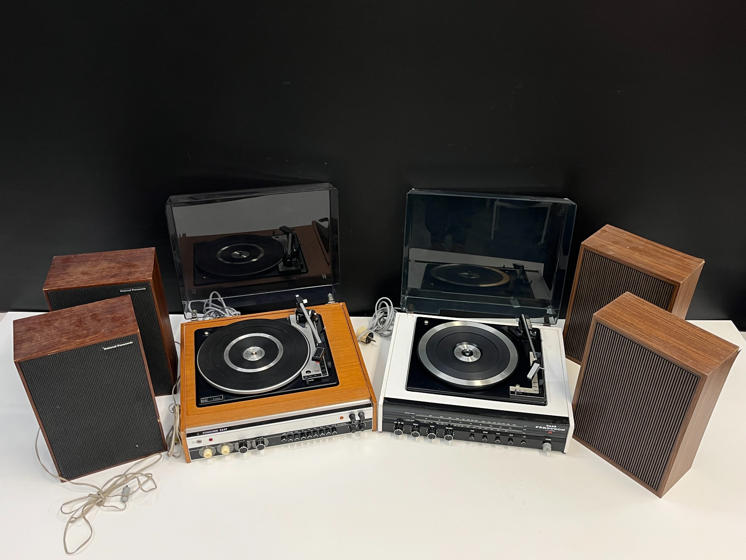 Levysoittimet, kaiuttimet - Huutokauppa Ekman