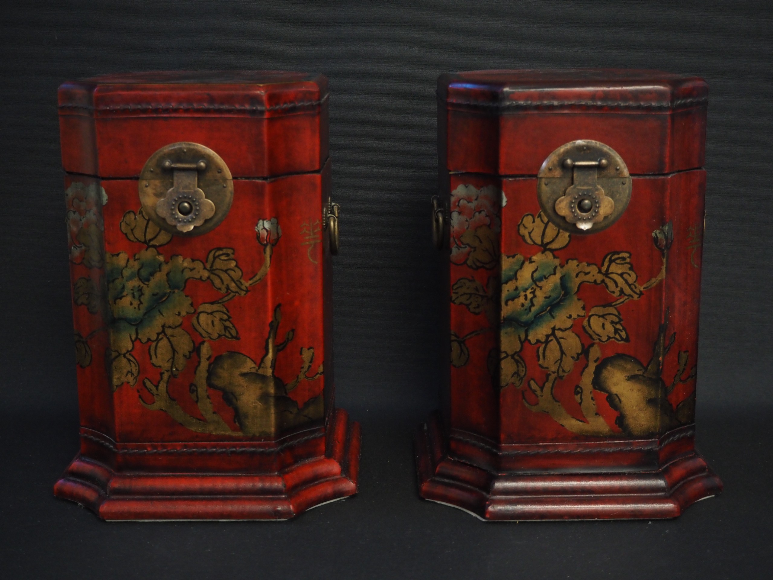 Itämaiset rasiat - Huutokauppa Ekman