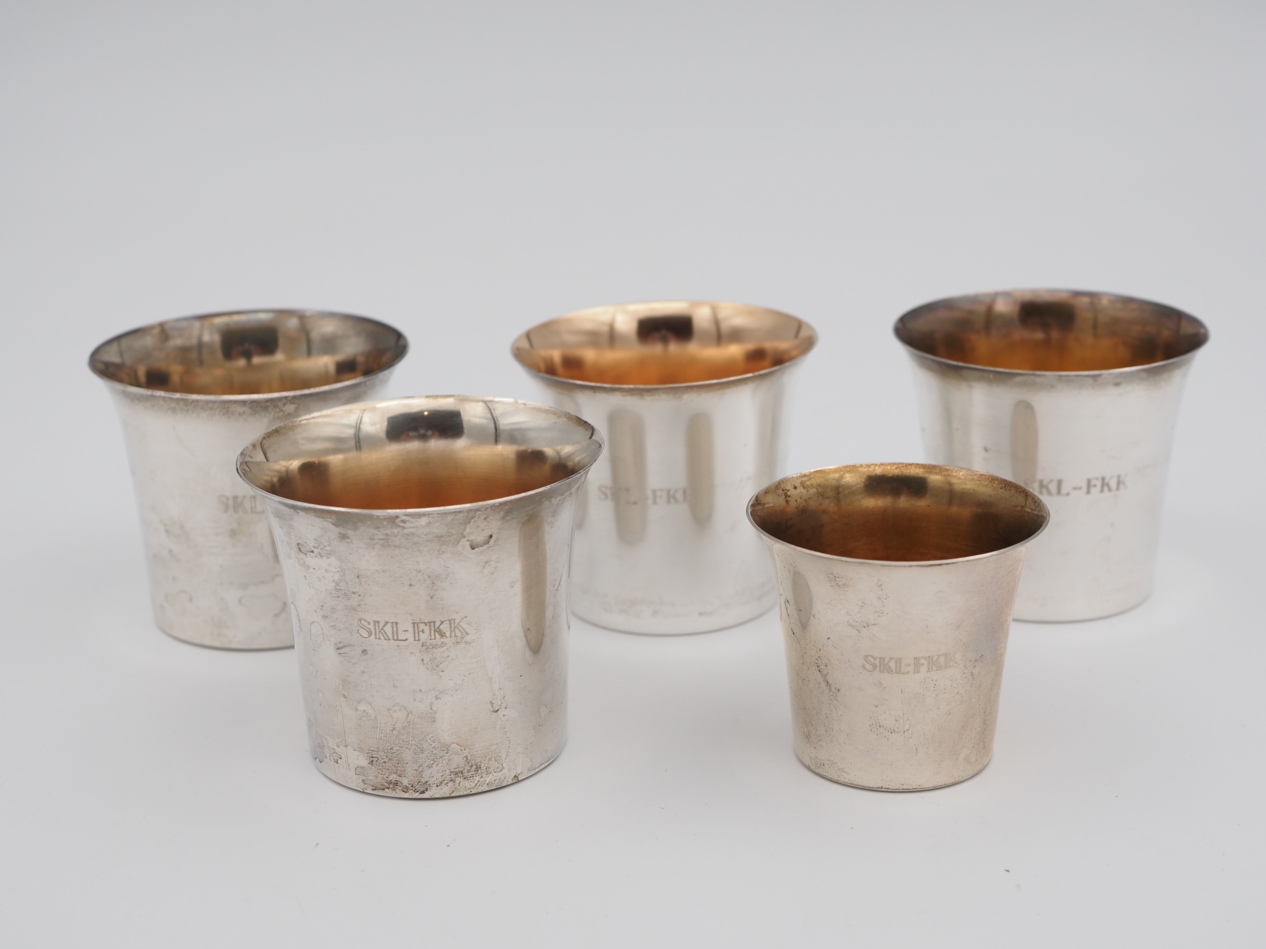 Hopea snapsilasit - Huutokauppa Ekman