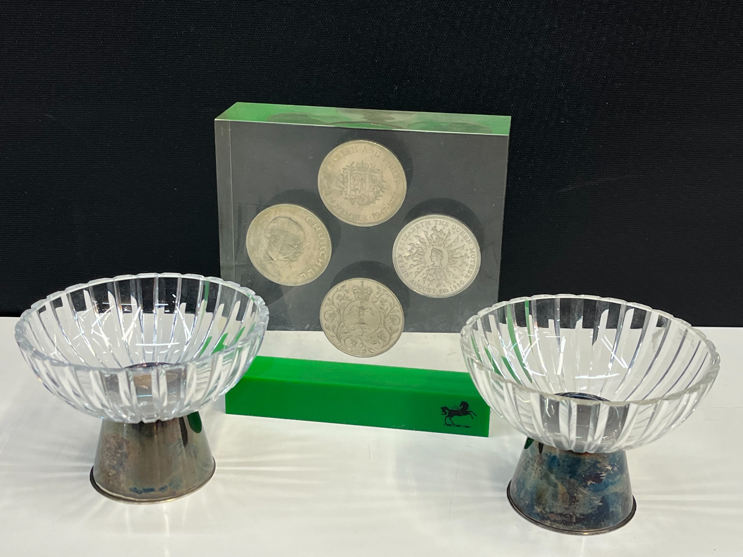 Hopeajalkaiset maljat ym - Huutokauppa Ekman