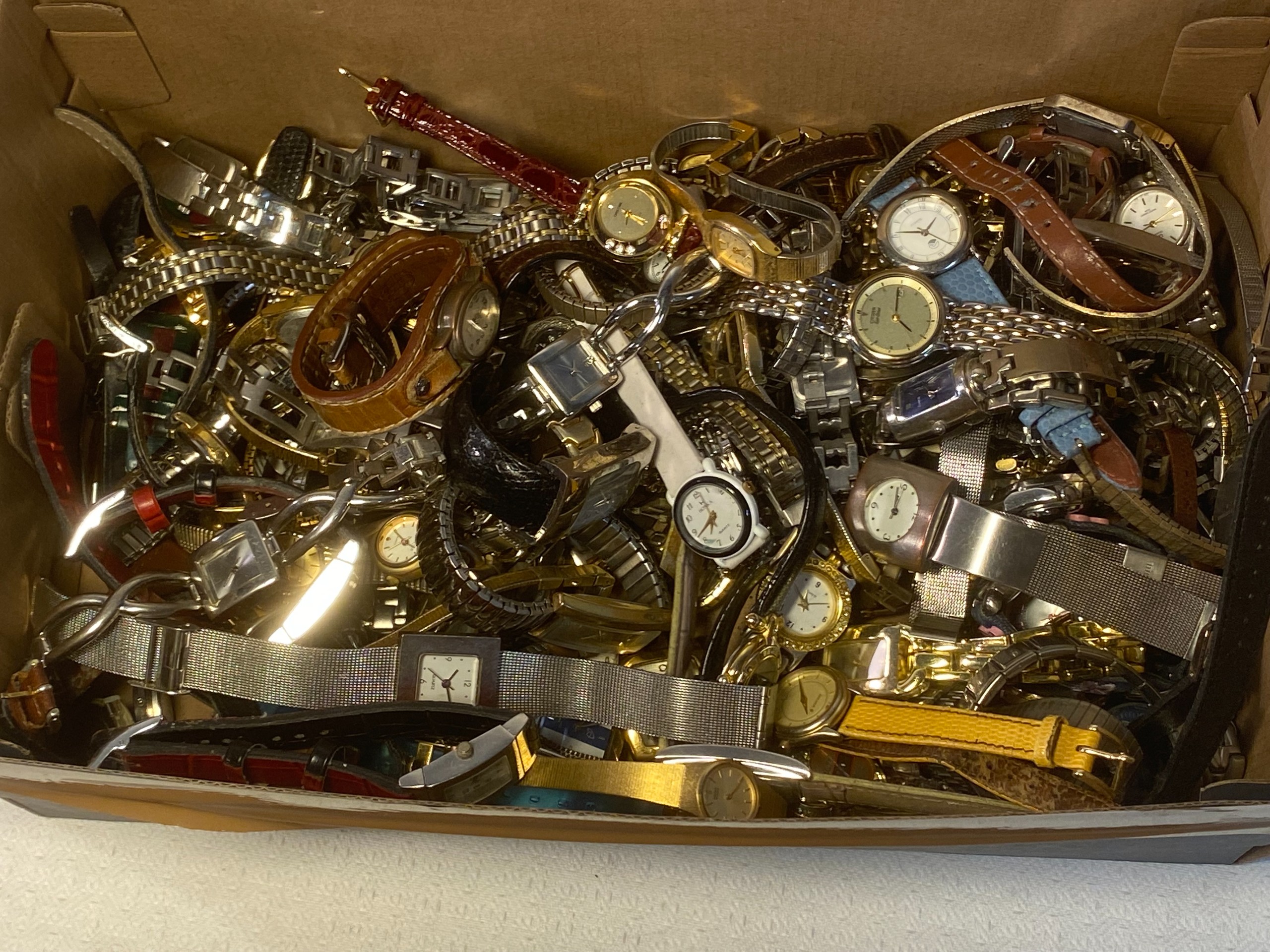 Kellot - Huutokauppa Ekman