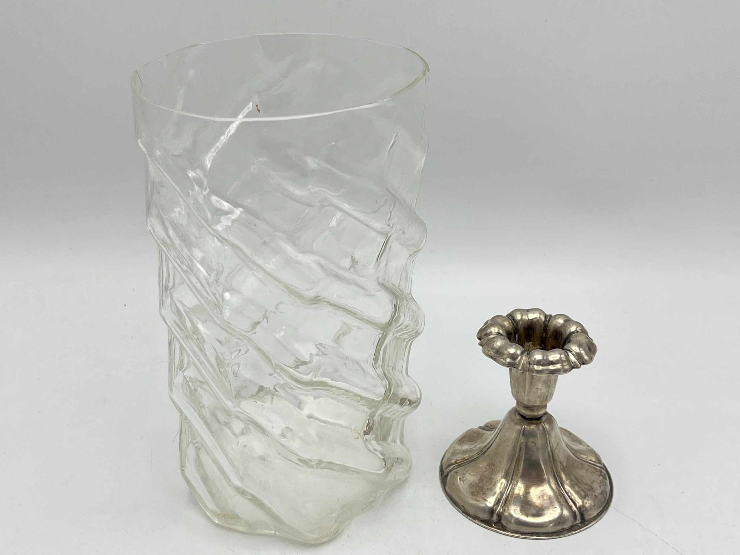 Hopeinen kynttilänjalka ym - Huutokauppa Ekman