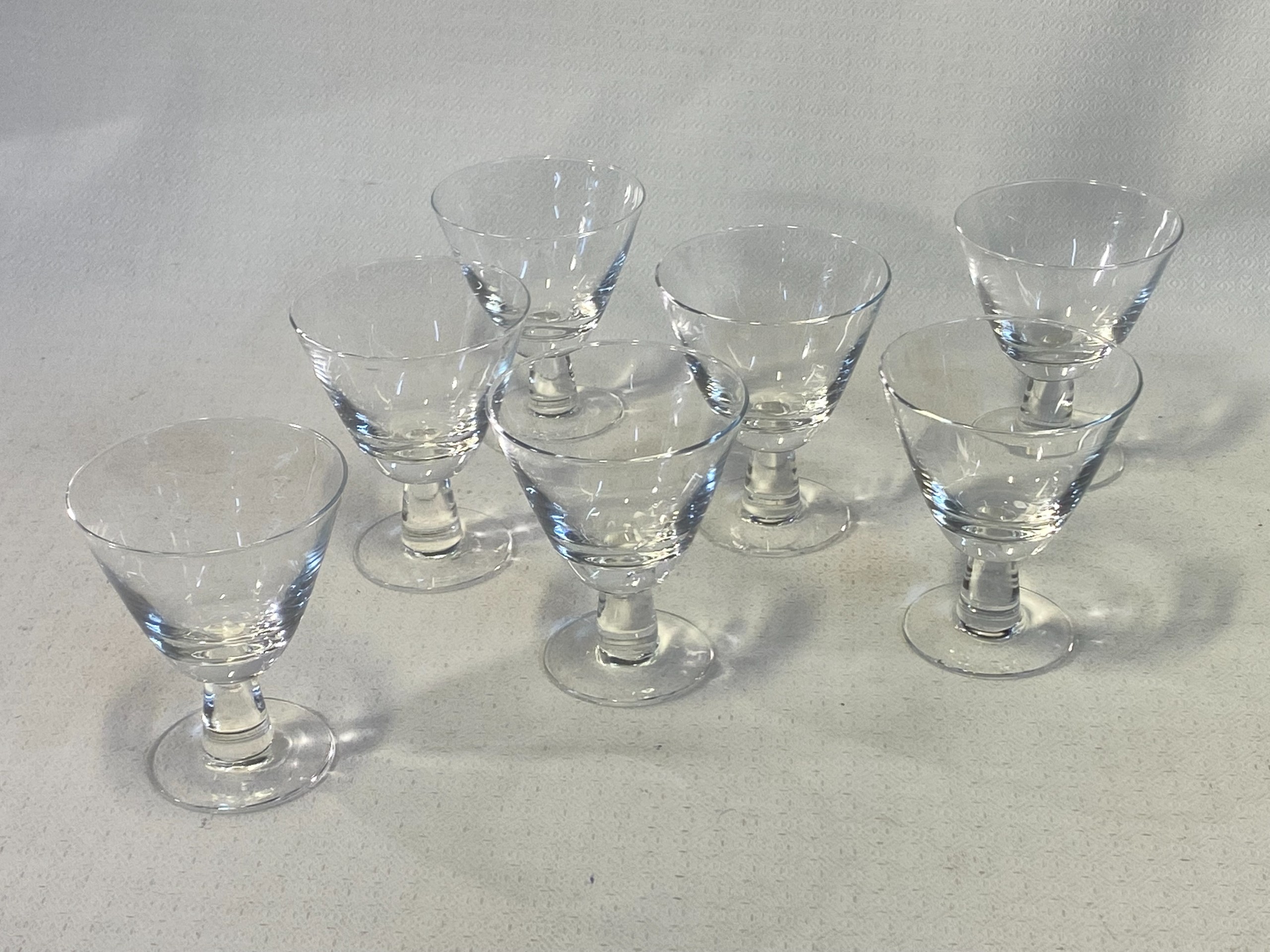 Saara Hopea - Huutokauppa Ekman