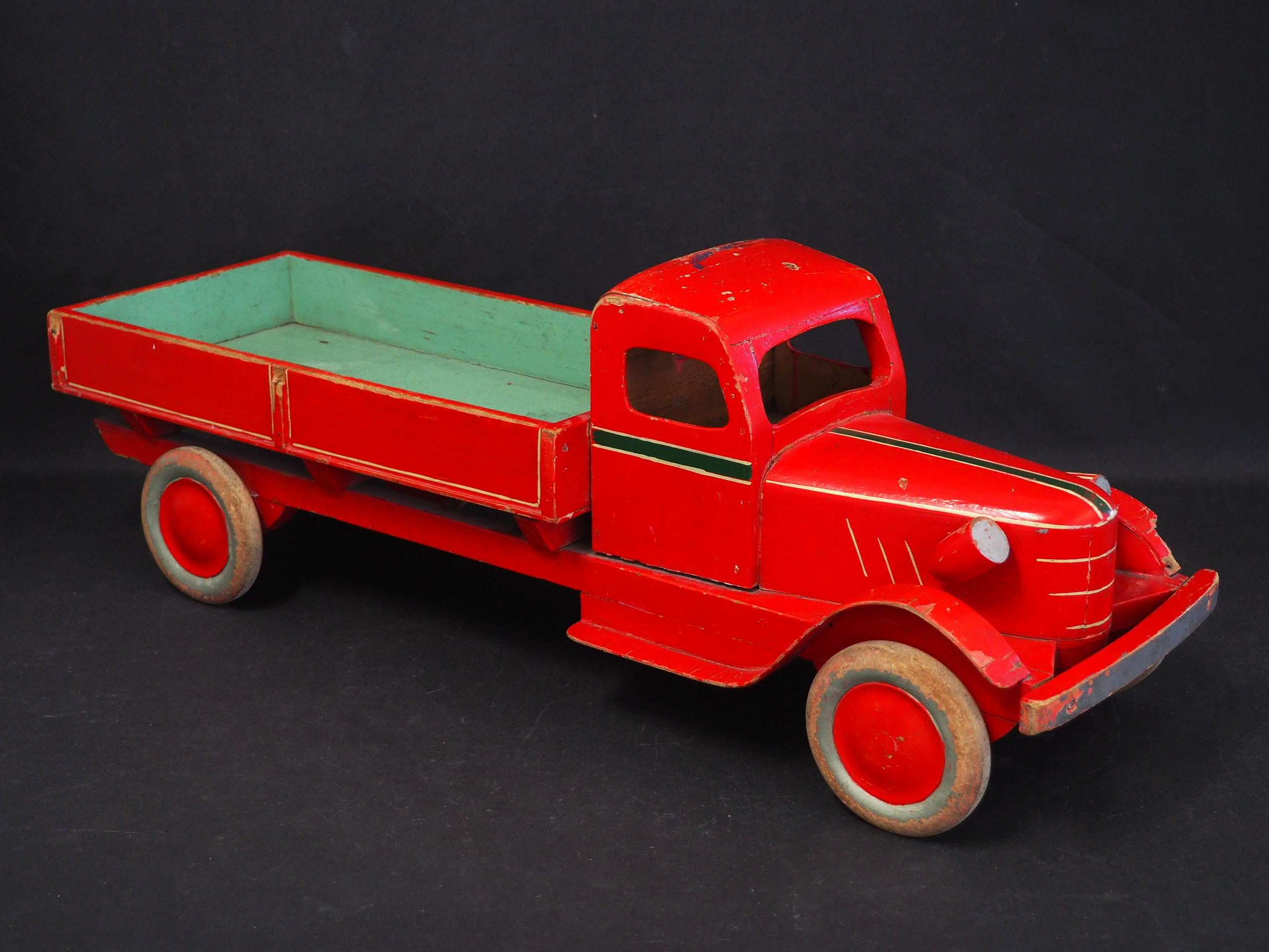 Puuauto - Huutokauppa Ekman