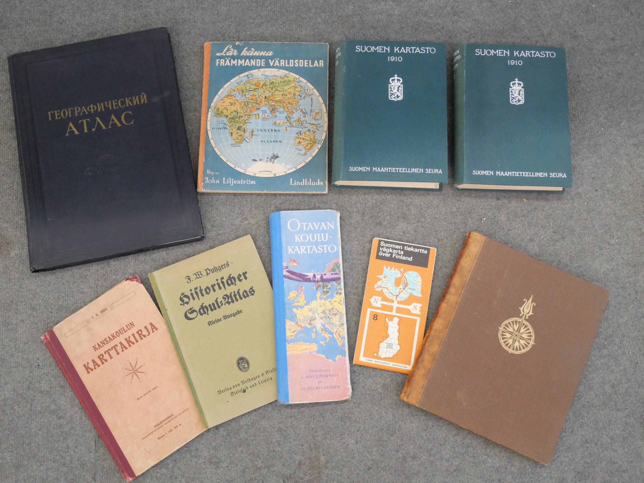 Kartat ym. (kahdessa kuvassa) - Huutokauppa Ekman