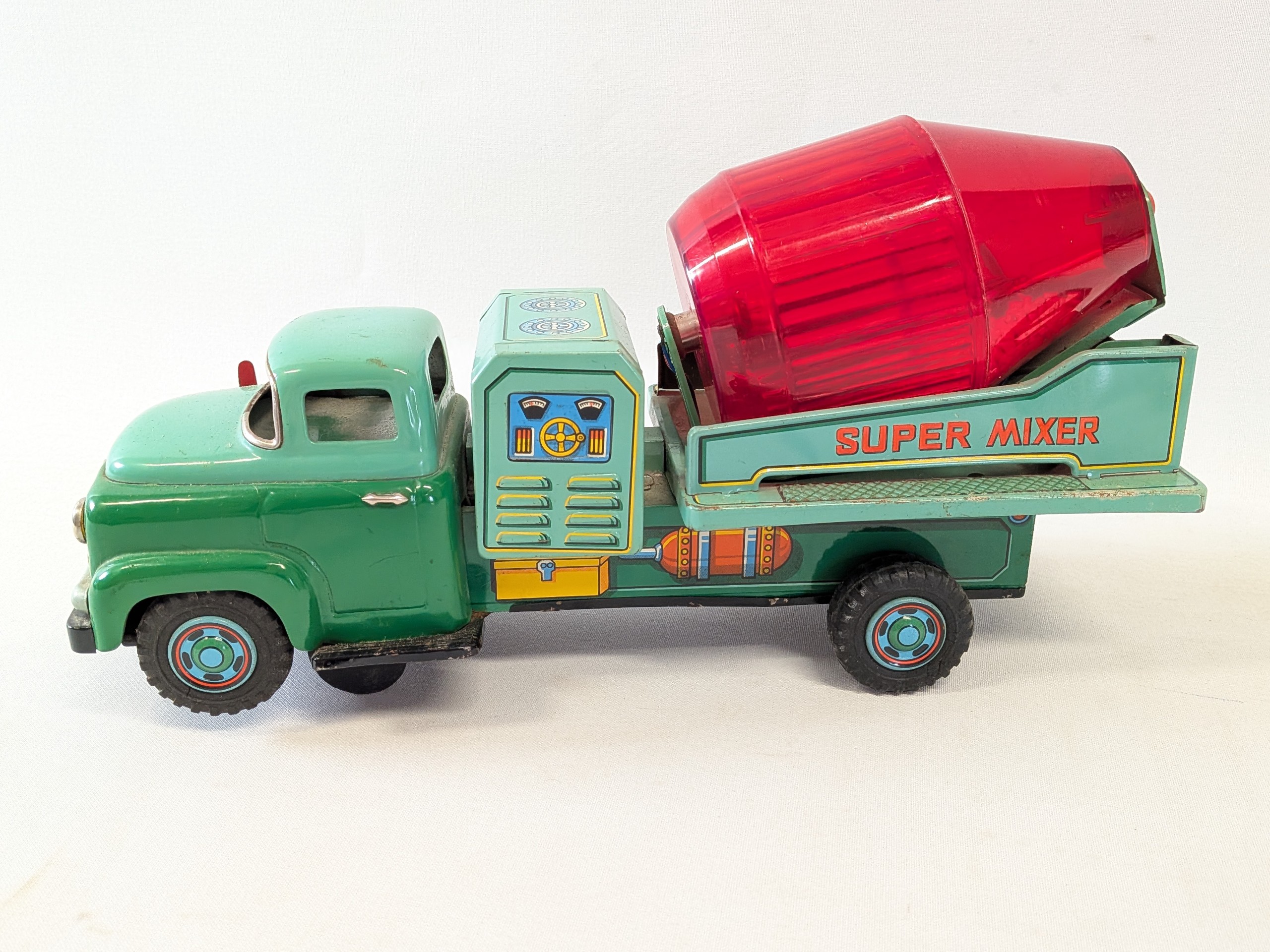 Peltinen betoniauto - Huutokauppa Ekman