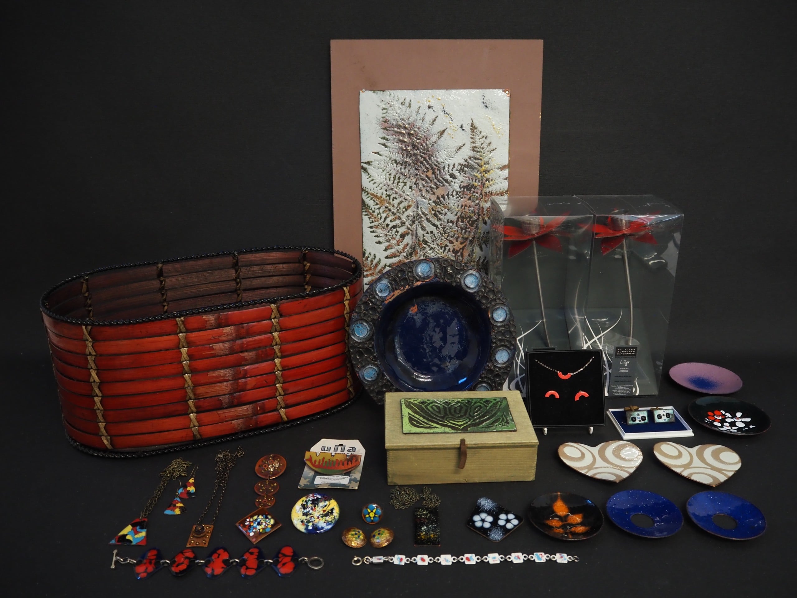 Emalikorut ym. - Huutokauppa Ekman