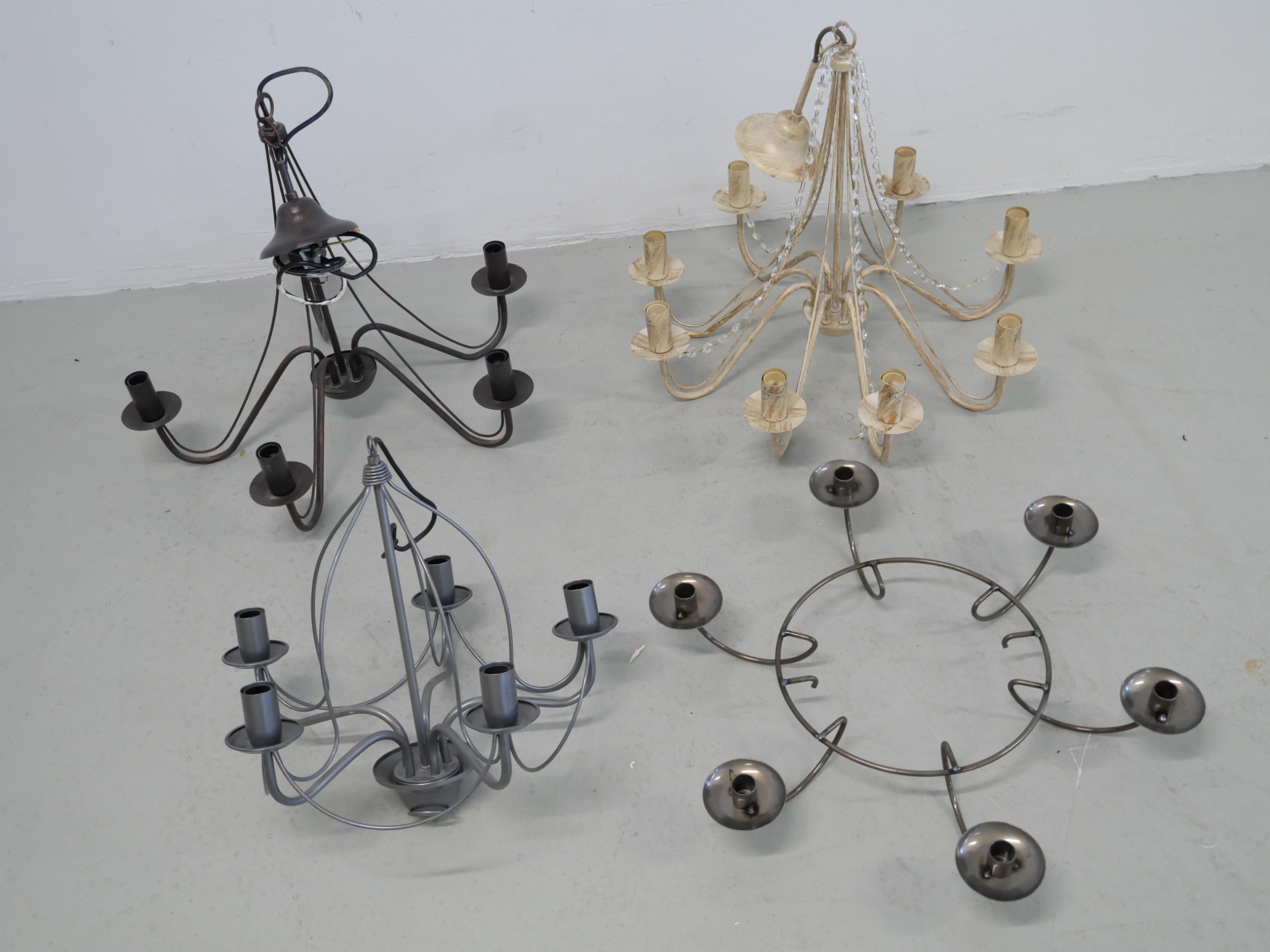 *Valaisimet ym. - Huutokauppa Ekman