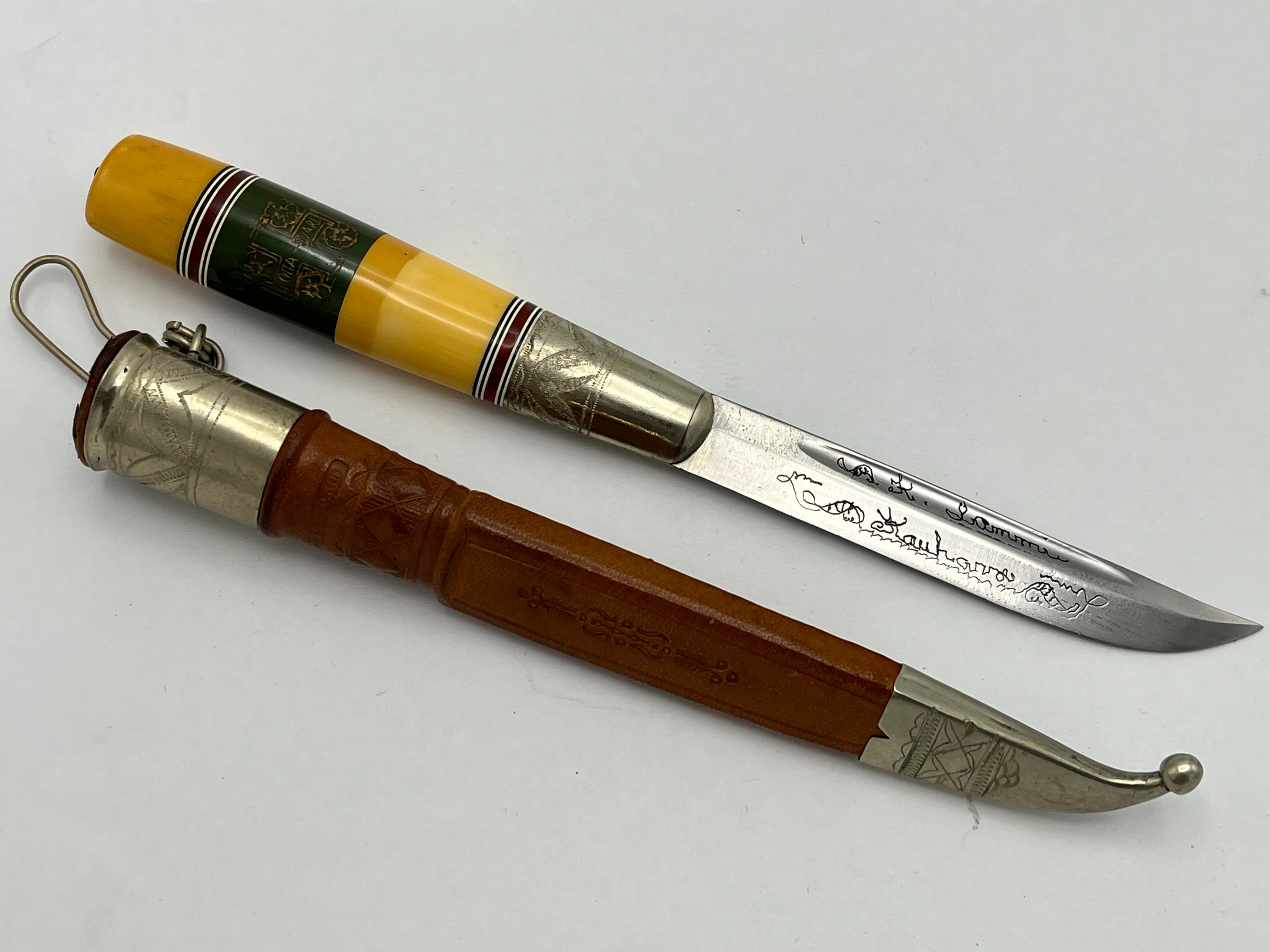 Lotta Svärd puukko - Huutokauppa Ekman