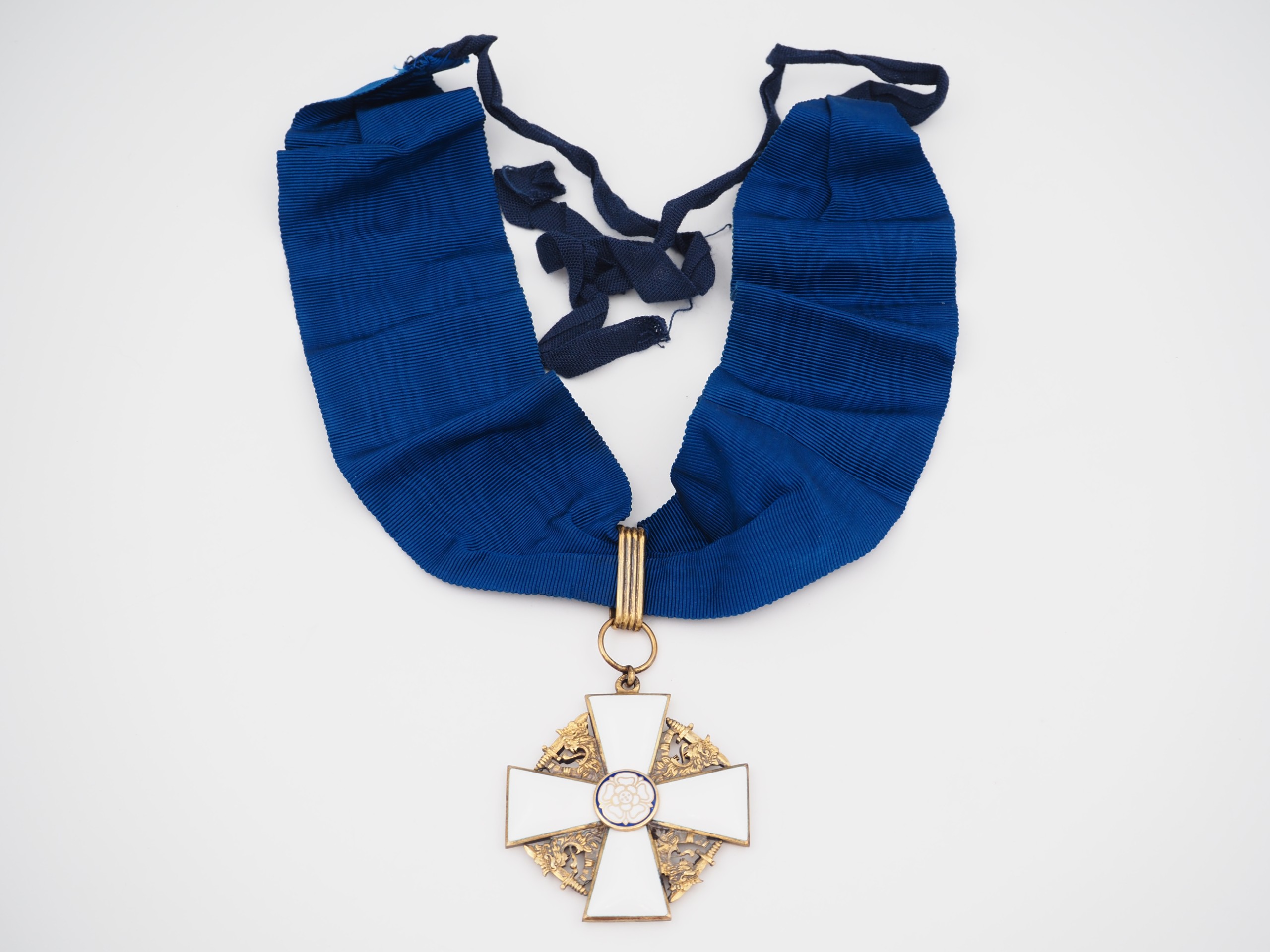 Suomen Valkoisen Ruusun ritarimerkki - Huutokauppa Ekman