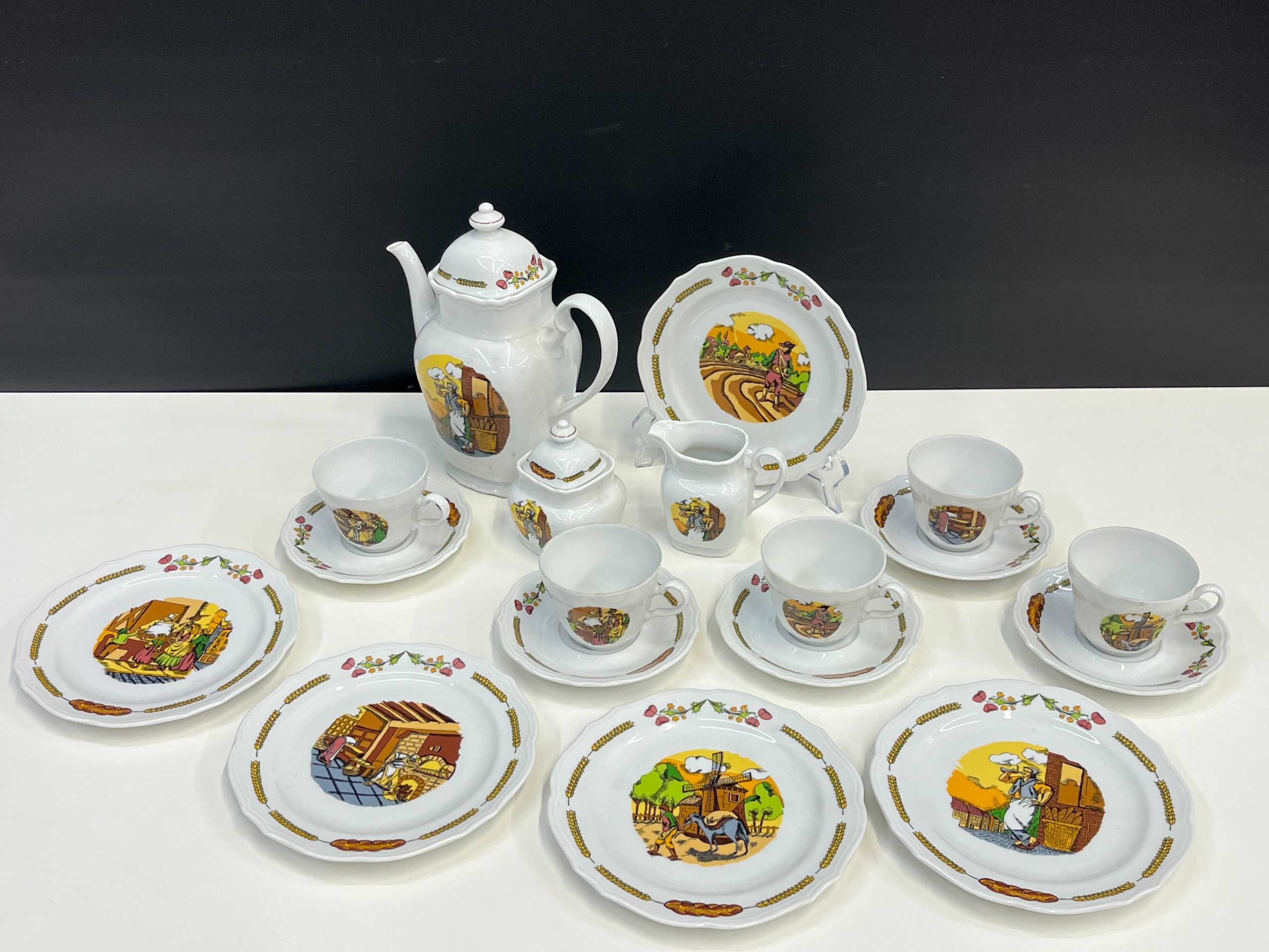 Bavarialainen astiasto - Huutokauppa Ekman