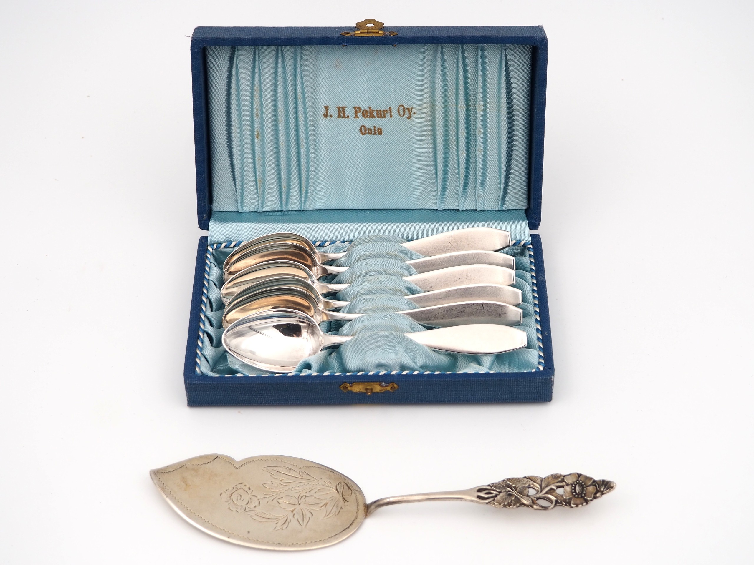 Hopeaa - Huutokauppa Ekman