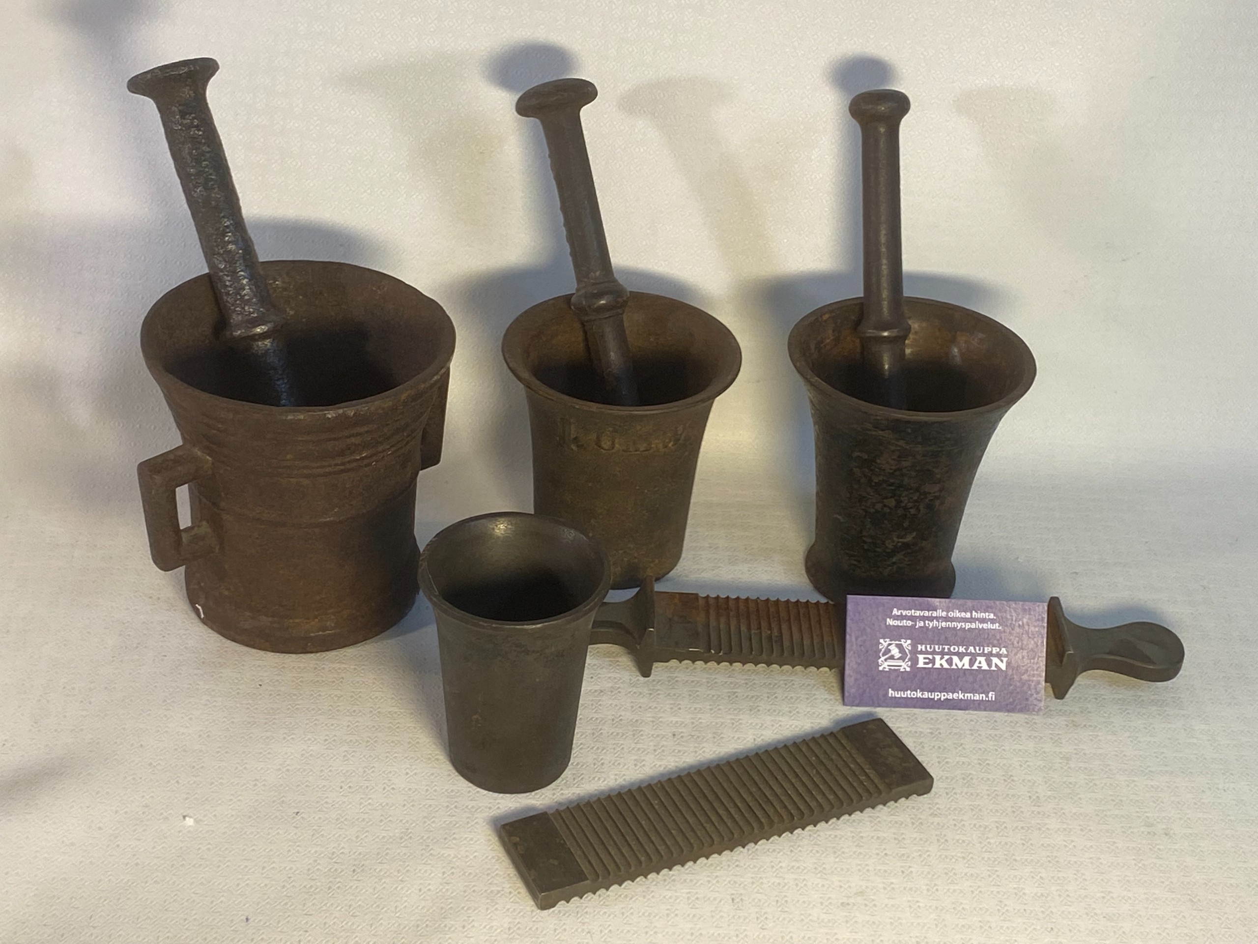 Morttelit - Huutokauppa Ekman