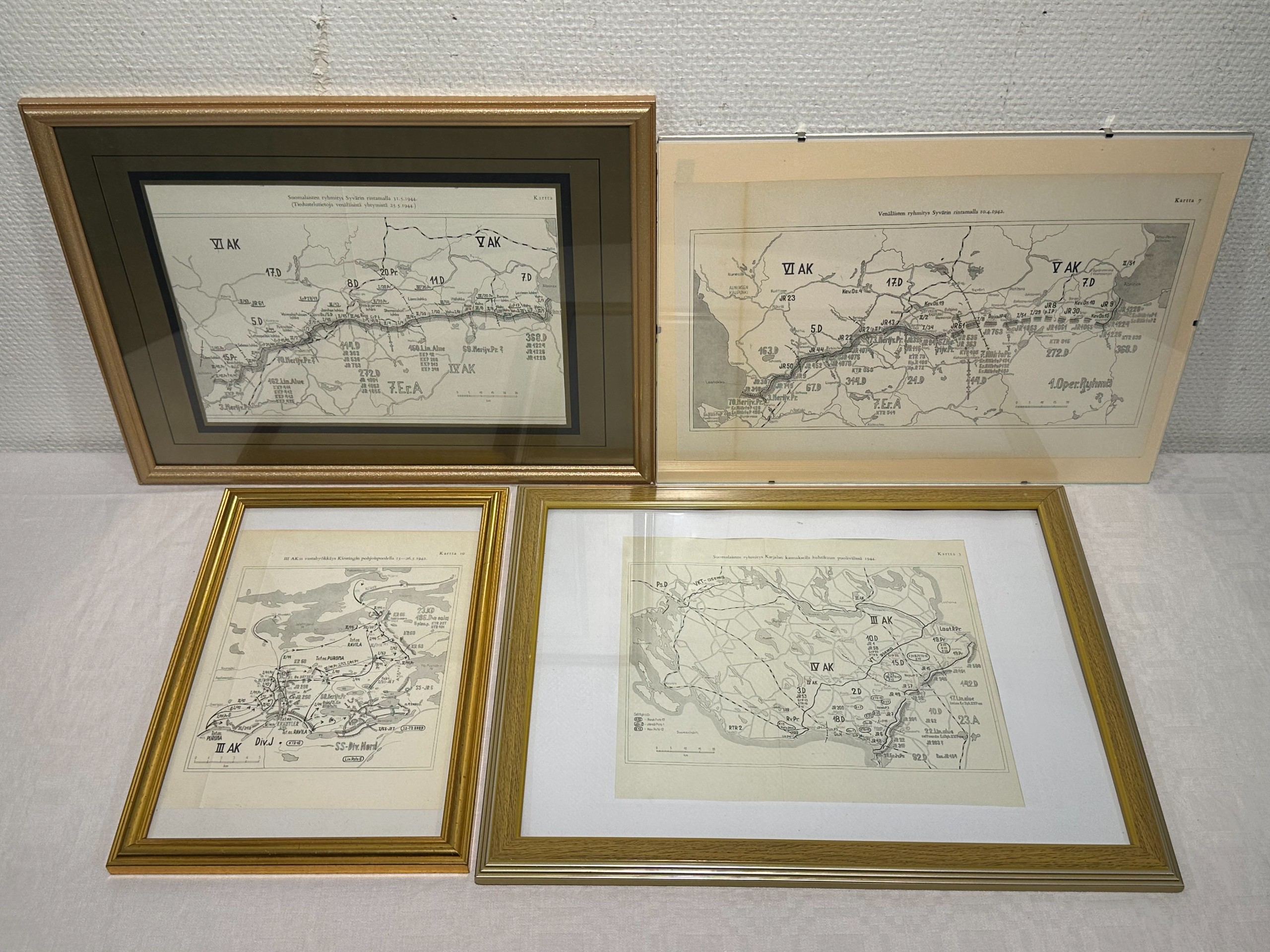 Militaria taulut - Huutokauppa Ekman