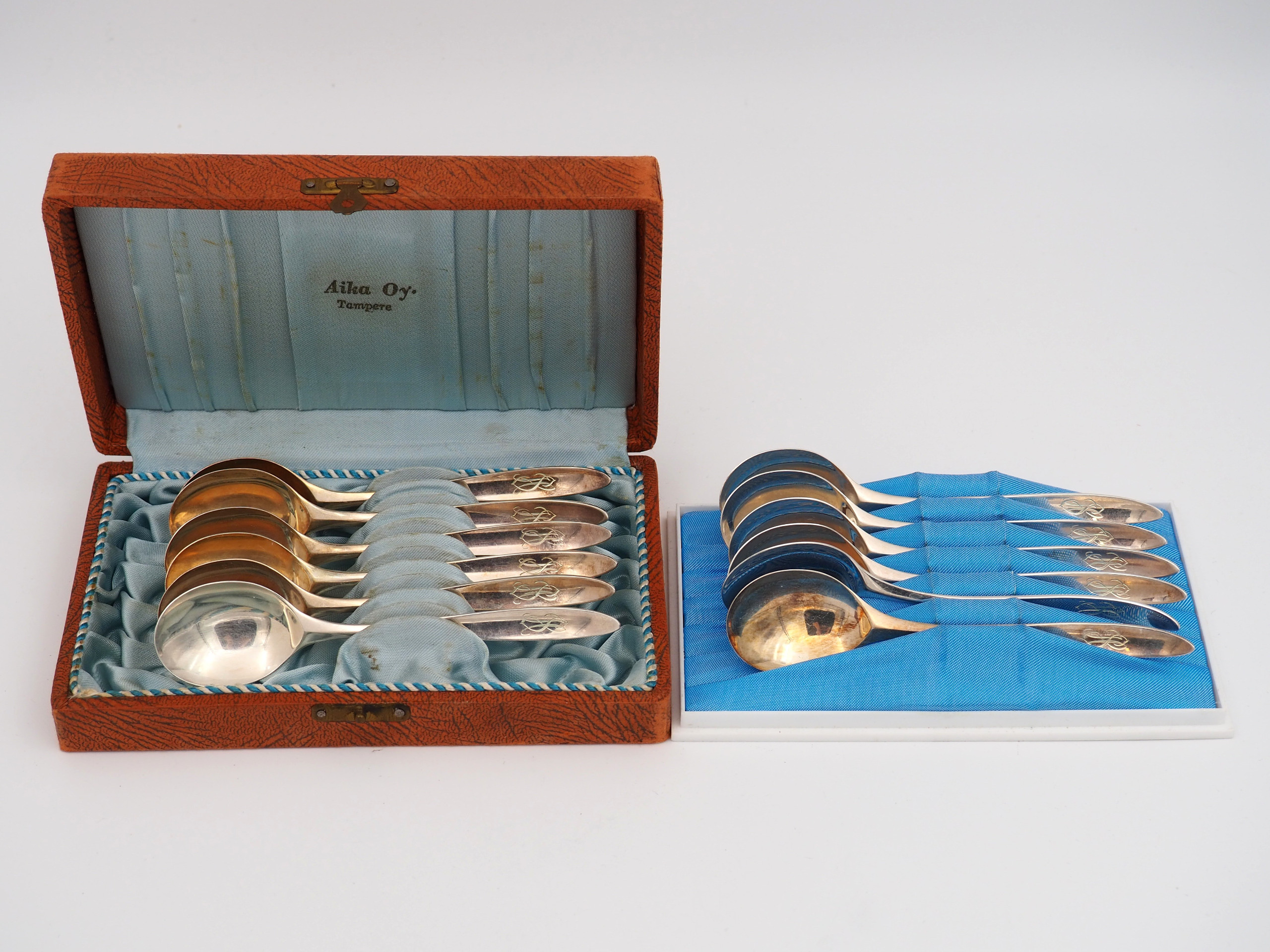 Hopealusikat - Huutokauppa Ekman