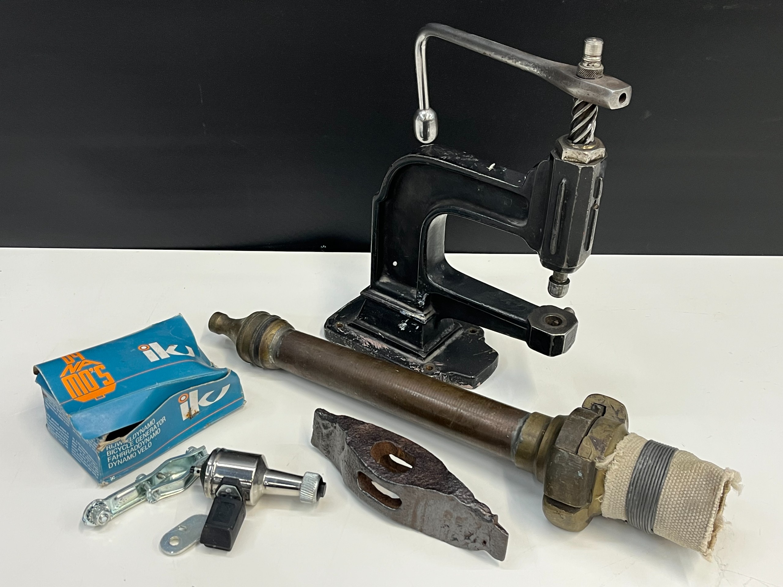 Dynamo ym - Huutokauppa Ekman