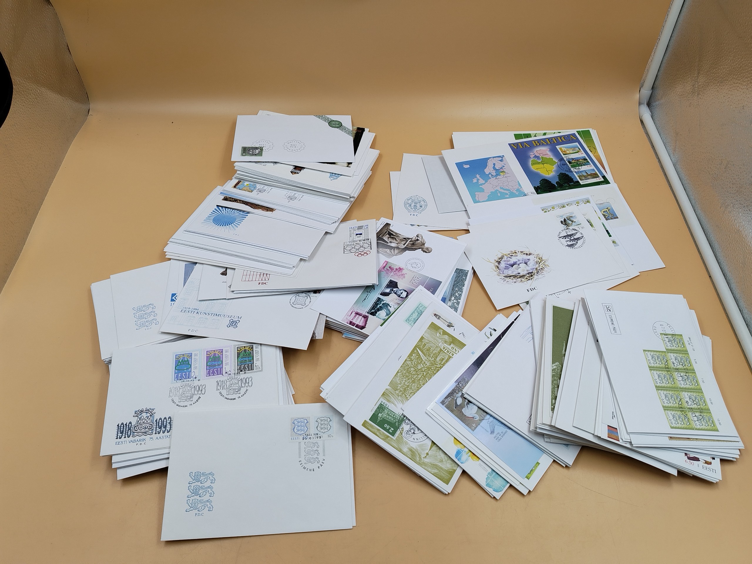 Ensipäiväkuoret - Huutokauppa Ekman