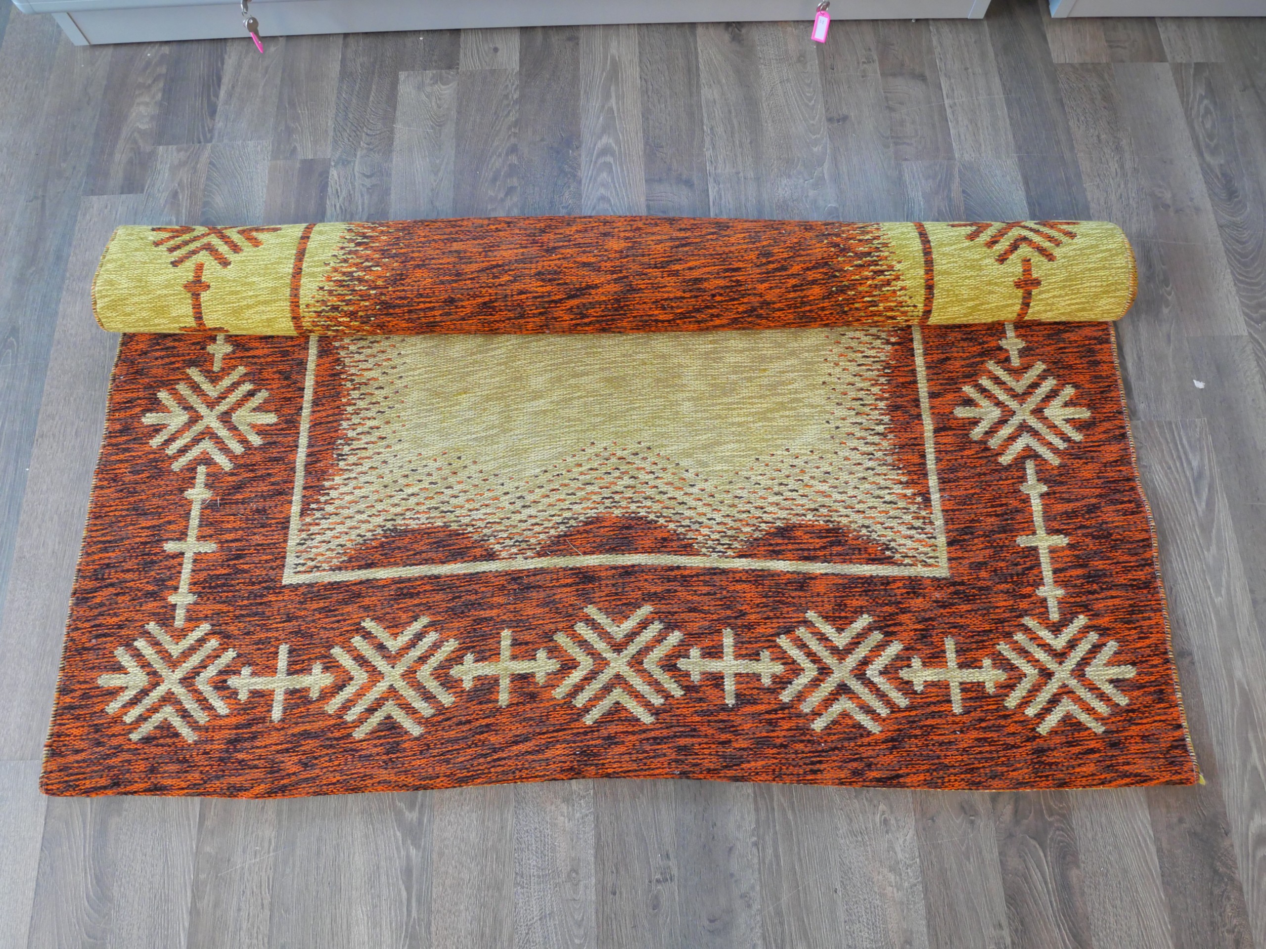 Villamatto - Huutokauppa Ekman