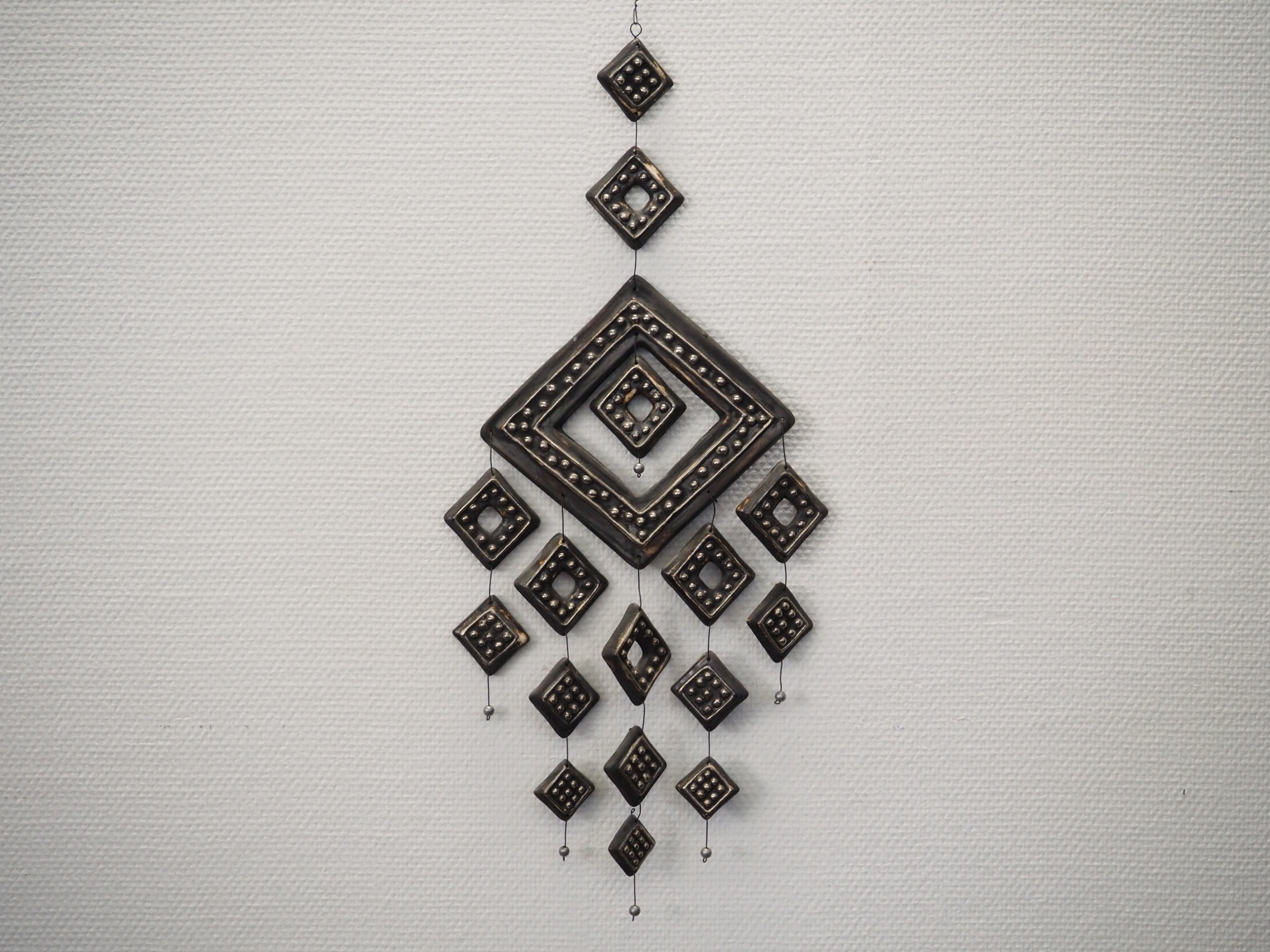 Kipsiveistos - Huutokauppa Ekman