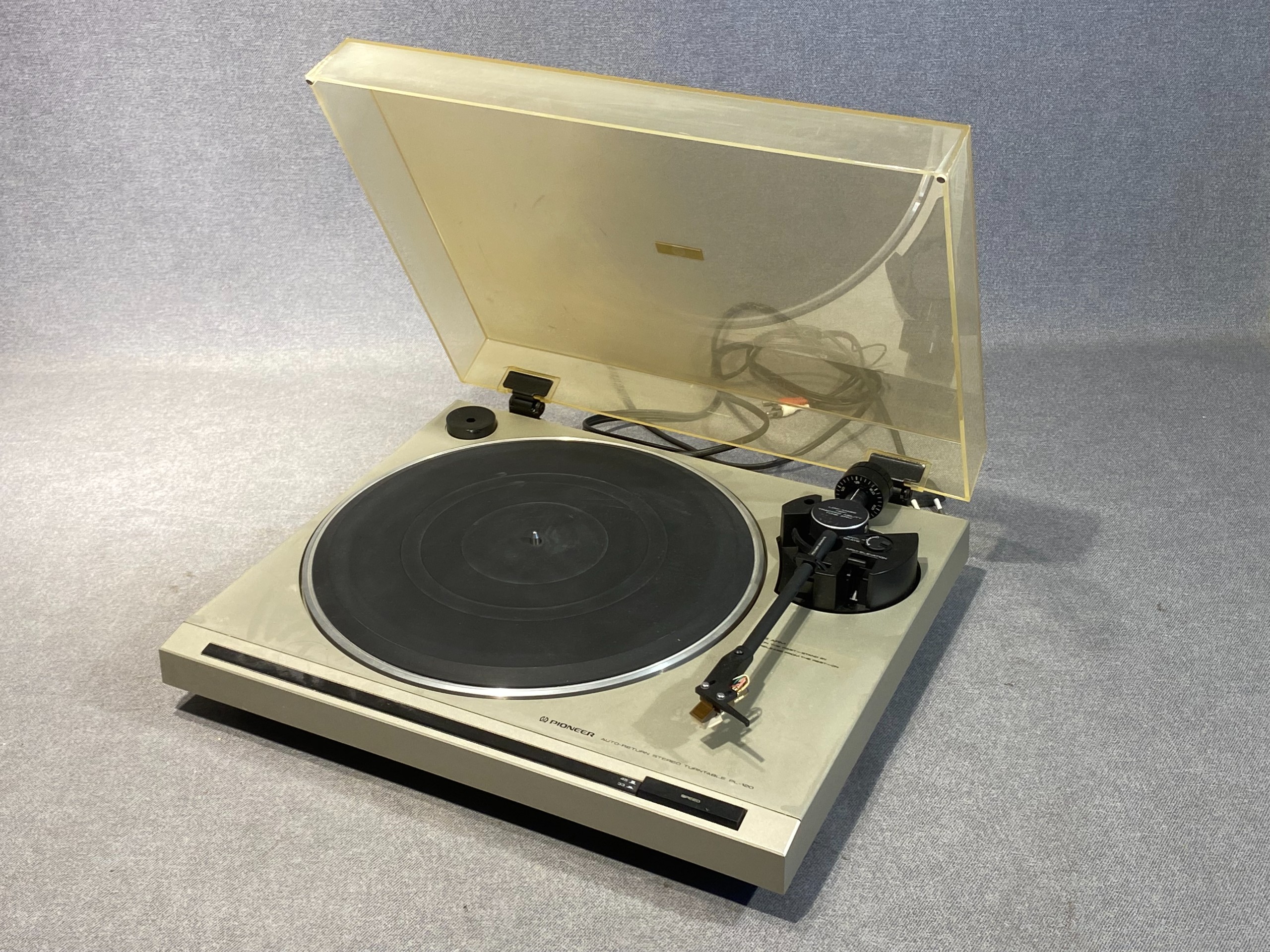 Pioneer PL-120 - Huutokauppa Ekman