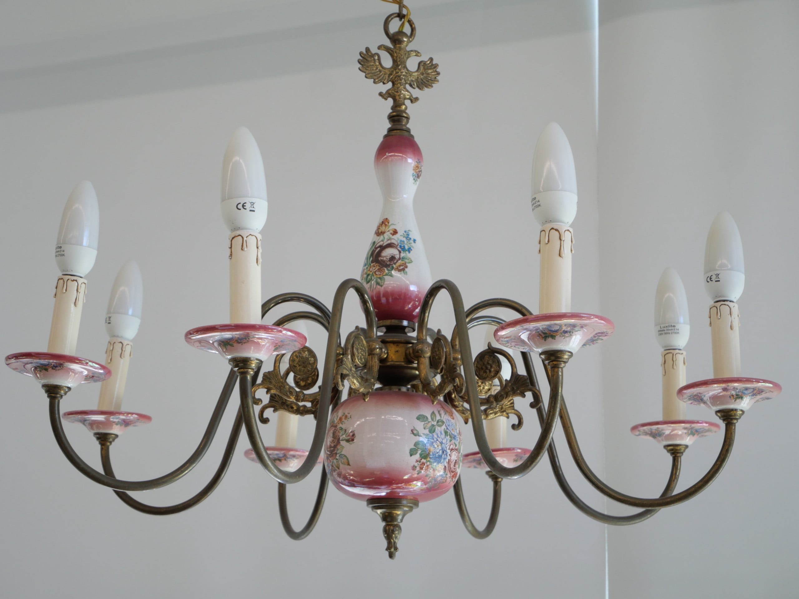 Kattovalaisin - Huutokauppa Ekman