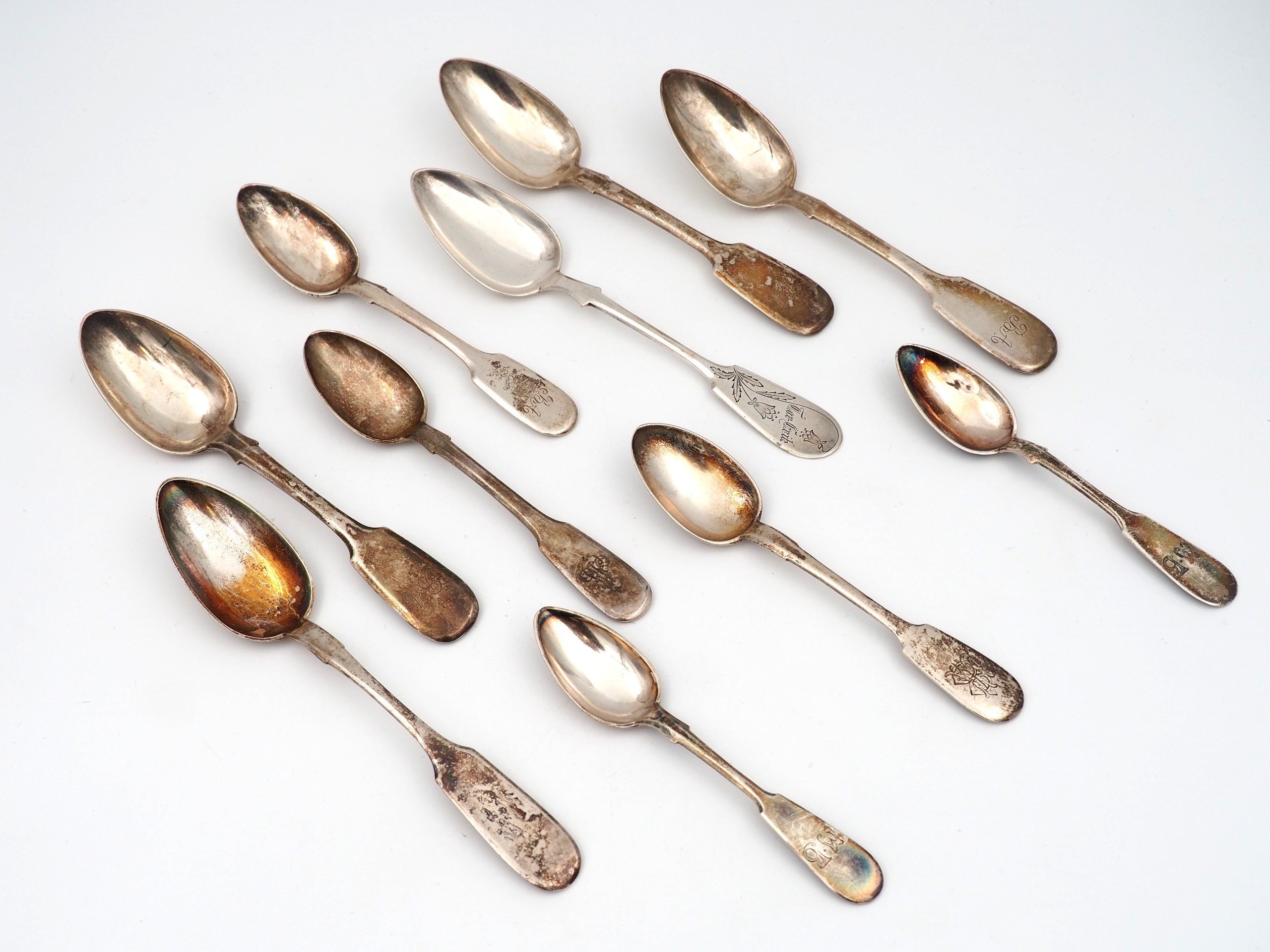 Hopealusikat - Huutokauppa Ekman