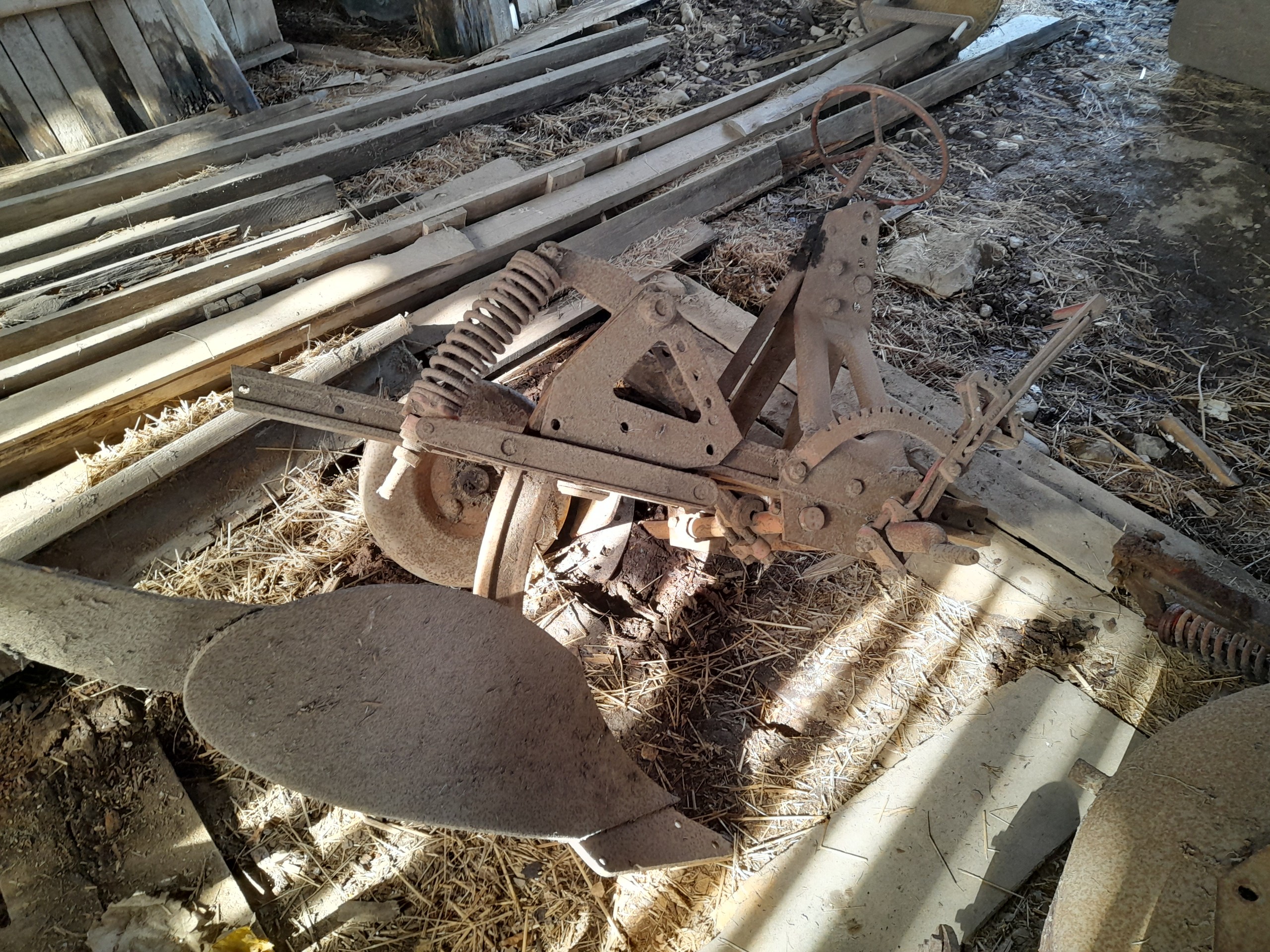 Kyntökone etäkohde - Huutokauppa Ekman