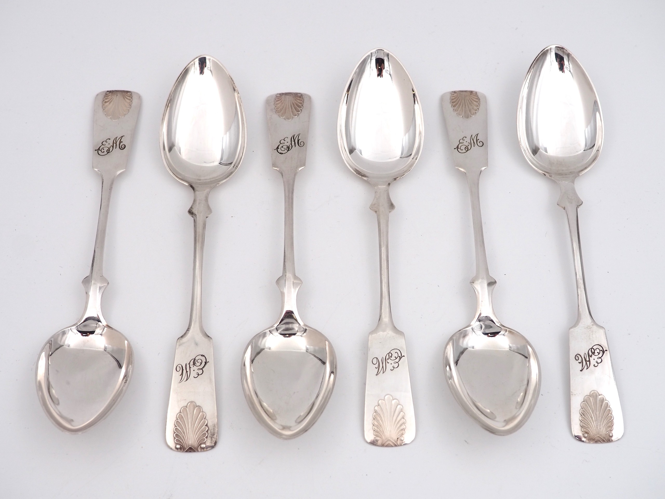 Hopealusikat - Huutokauppa Ekman