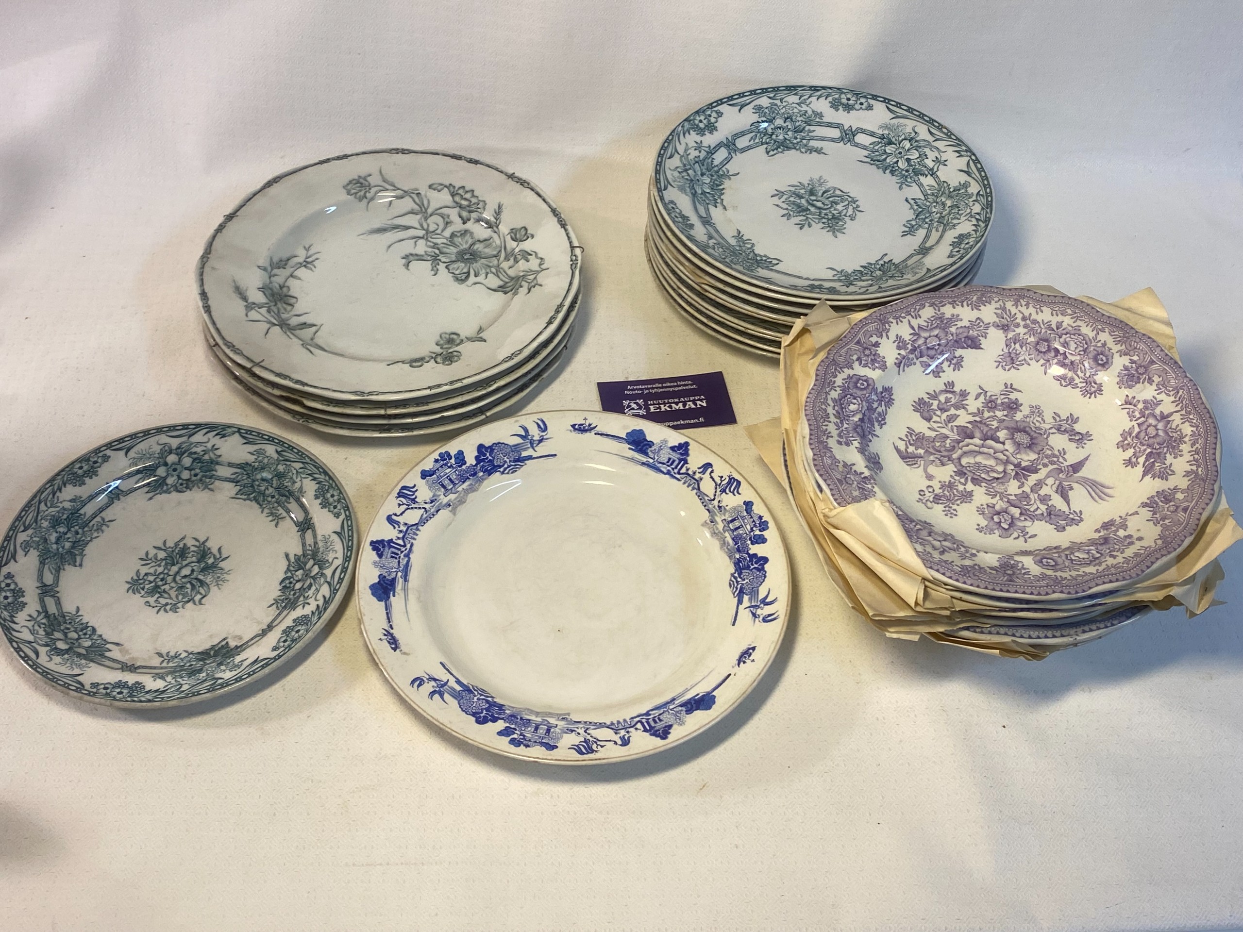 Arabia - Huutokauppa Ekman