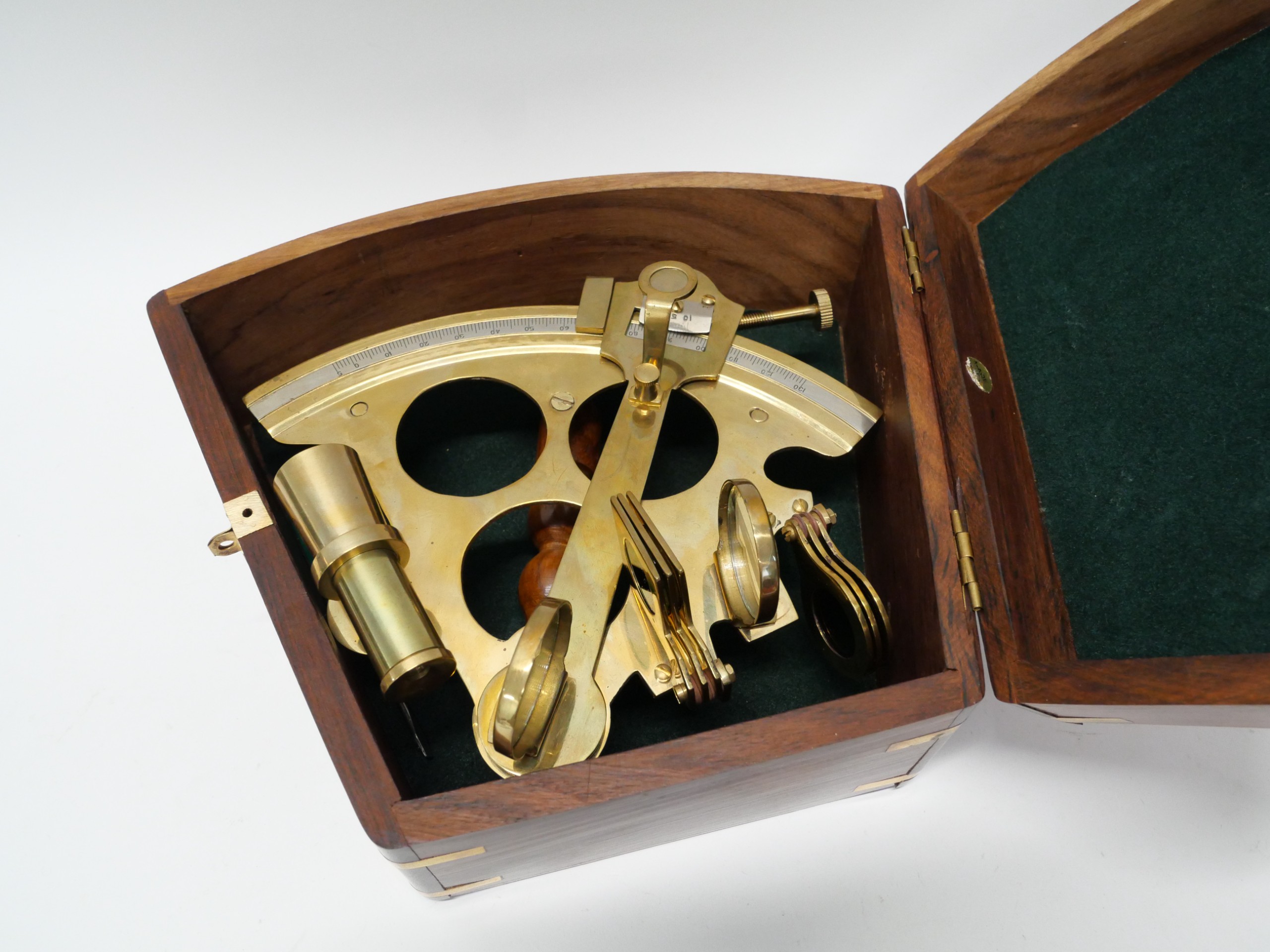 Sekstantti - Huutokauppa Ekman