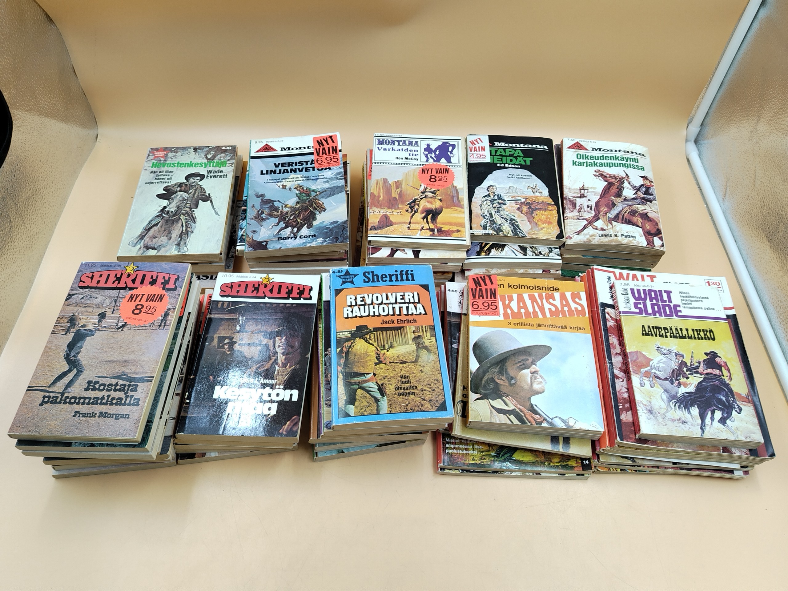 Lännen lehdet - Huutokauppa Ekman